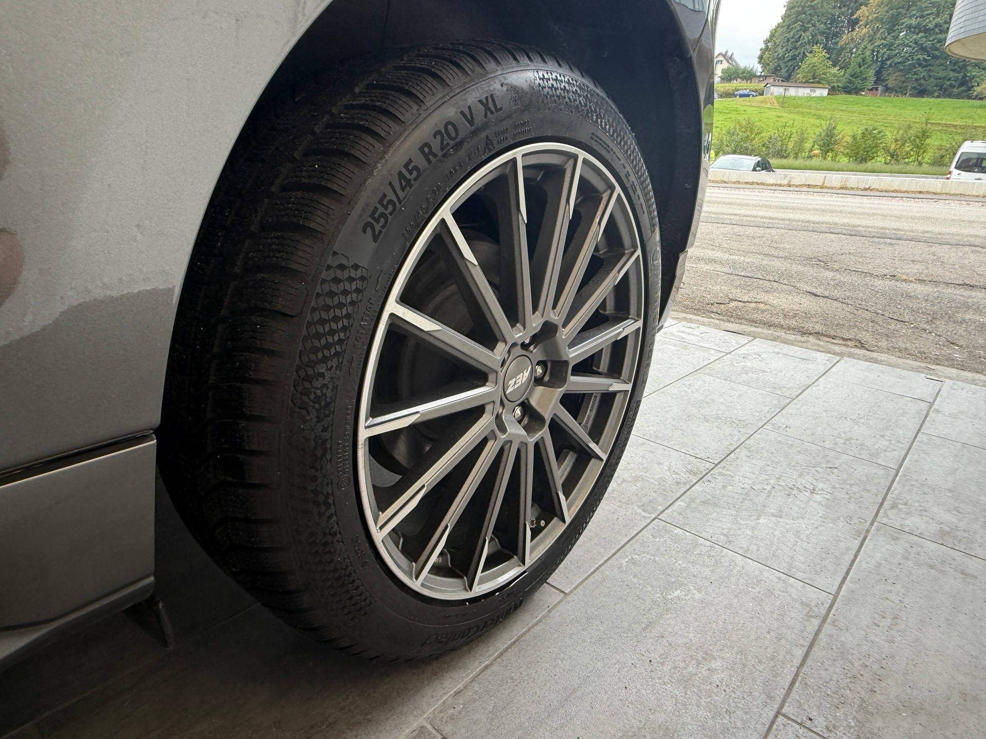 FORD Edge 2.0 TDCi Vignale 4WD PowerShift Ab 230.- pro Monat Sitheizung / Belüftung Panoramdach-image-23