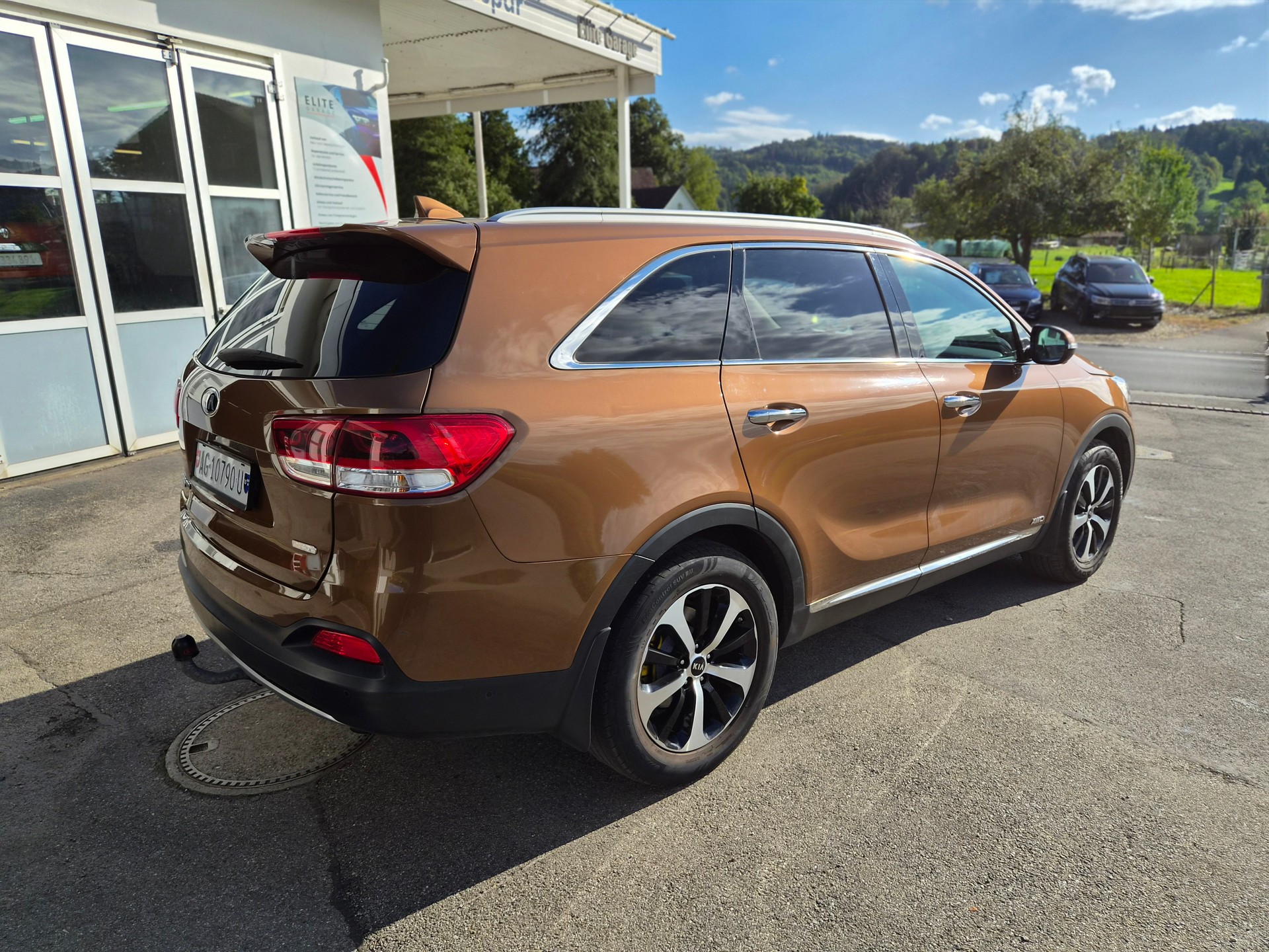 KIA Sorento 2.2 CRDI Style 5P. Automatic-image-1