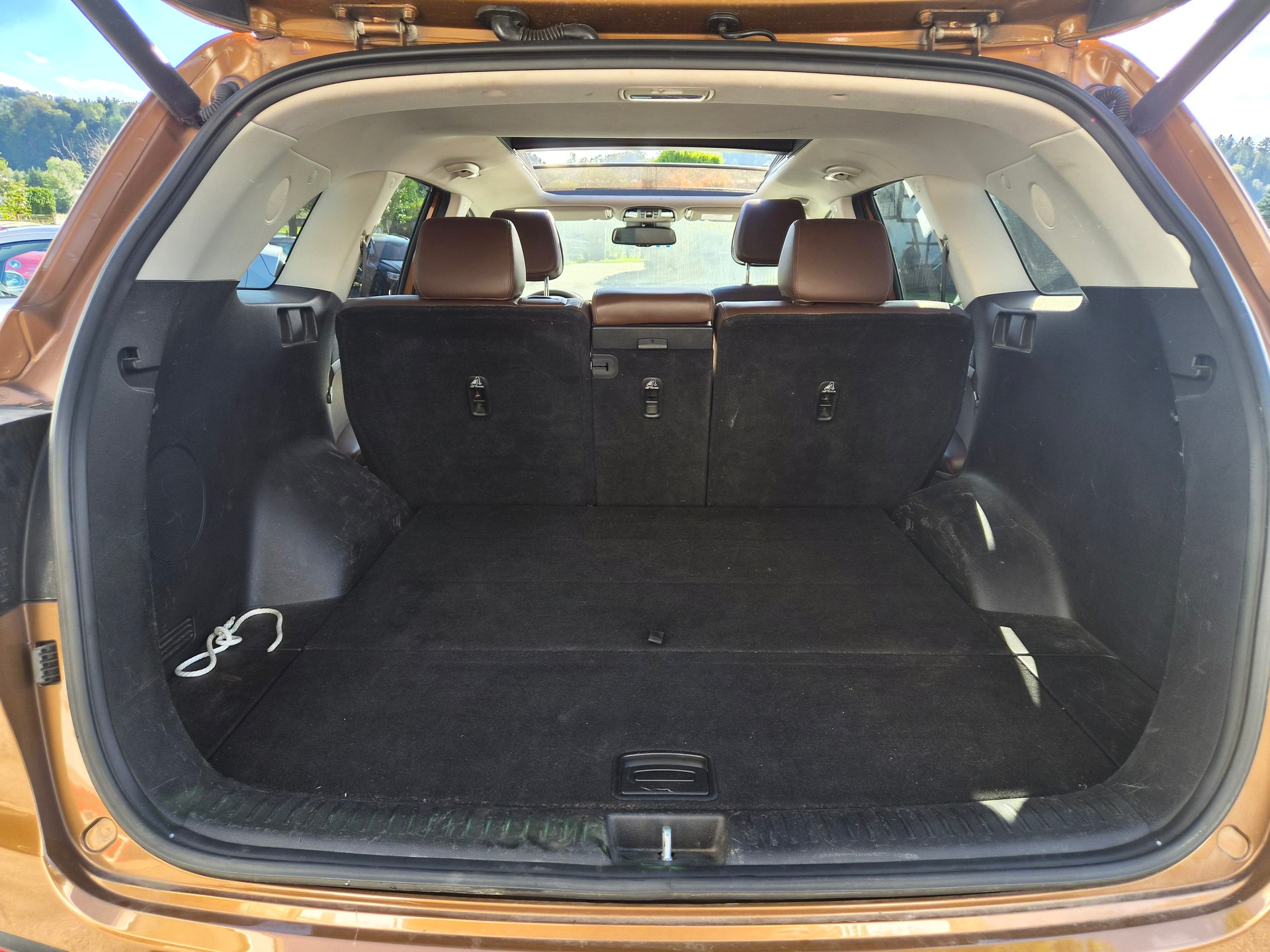 KIA Sorento 2.2 CRDI Style 5P. Automatic-image-11