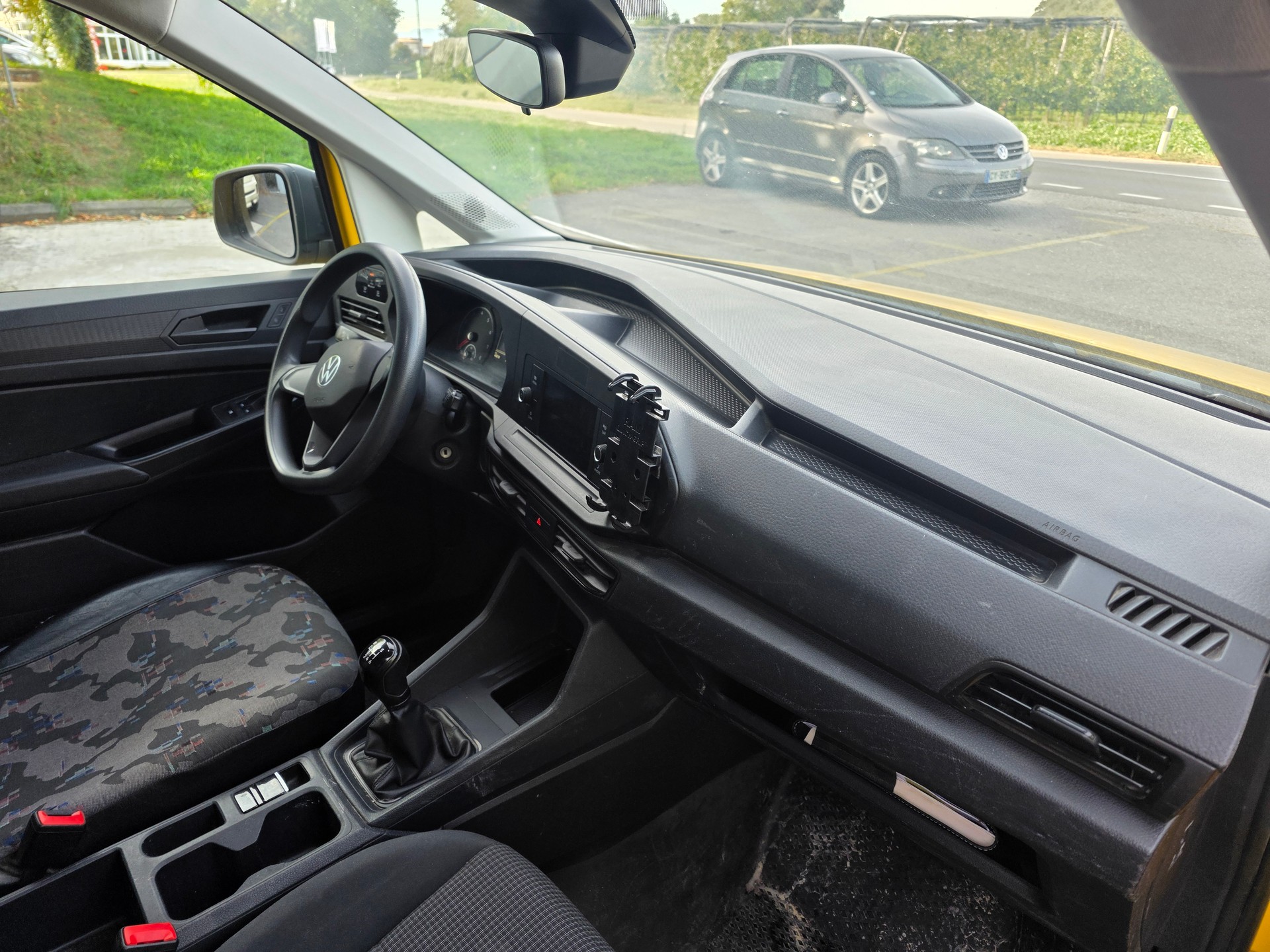 VW Caddy Cargo 1.5TSI Entry Maxi-image-5