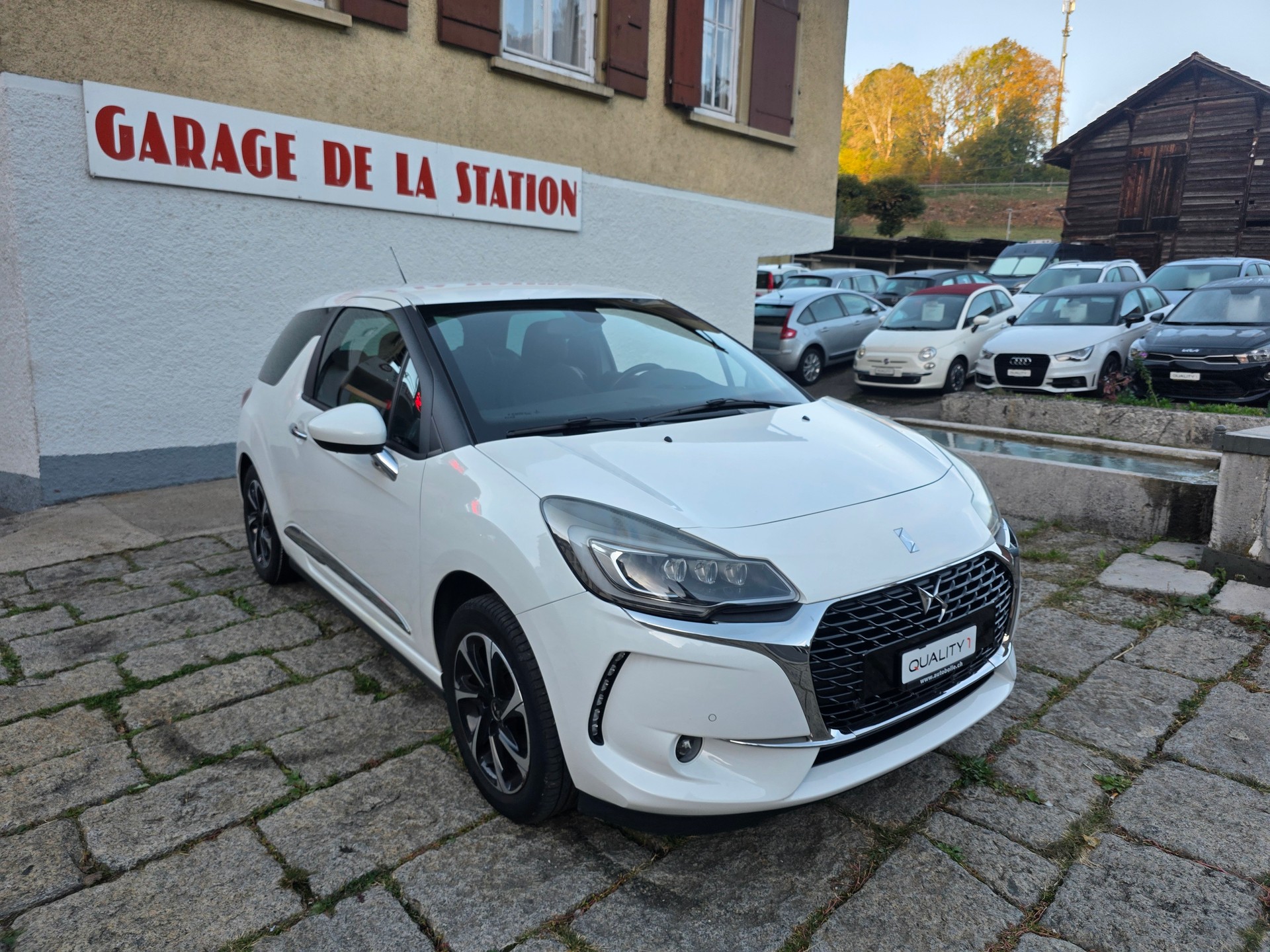 DS AUTOMOBILES DS 3 1.2 PureTech SO Chic-image-2