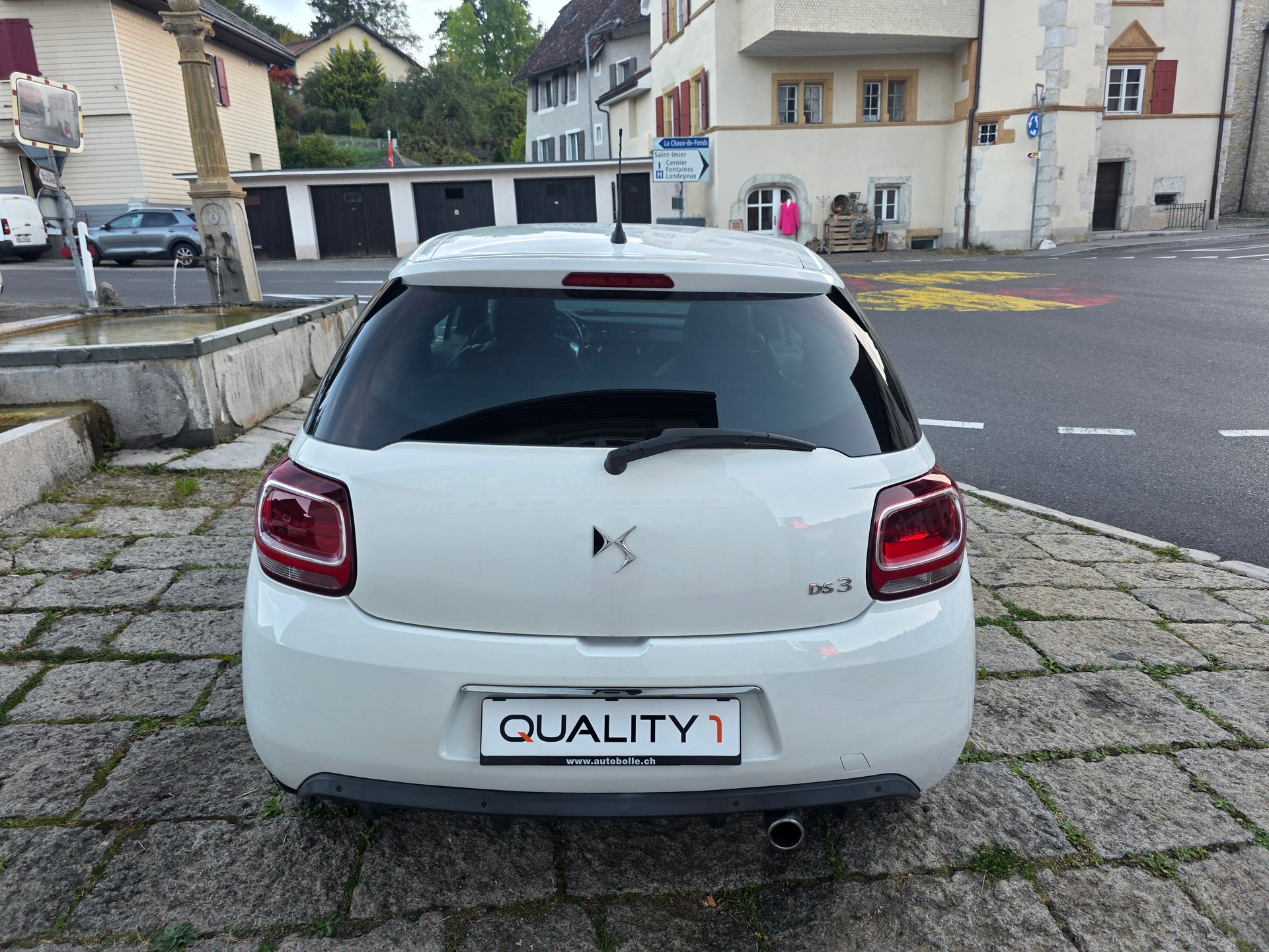 DS AUTOMOBILES DS 3 1.2 PureTech SO Chic-image-4