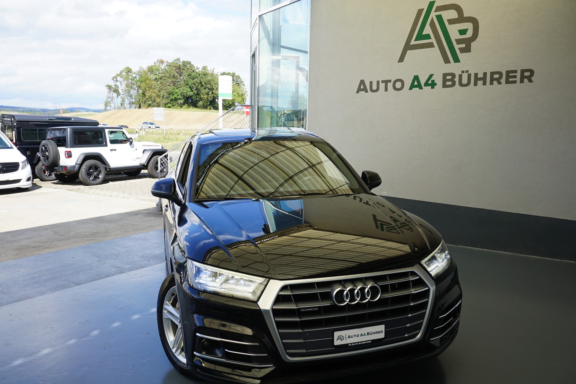 AUDI Q5 2.0 TDI sport quattro-image-2