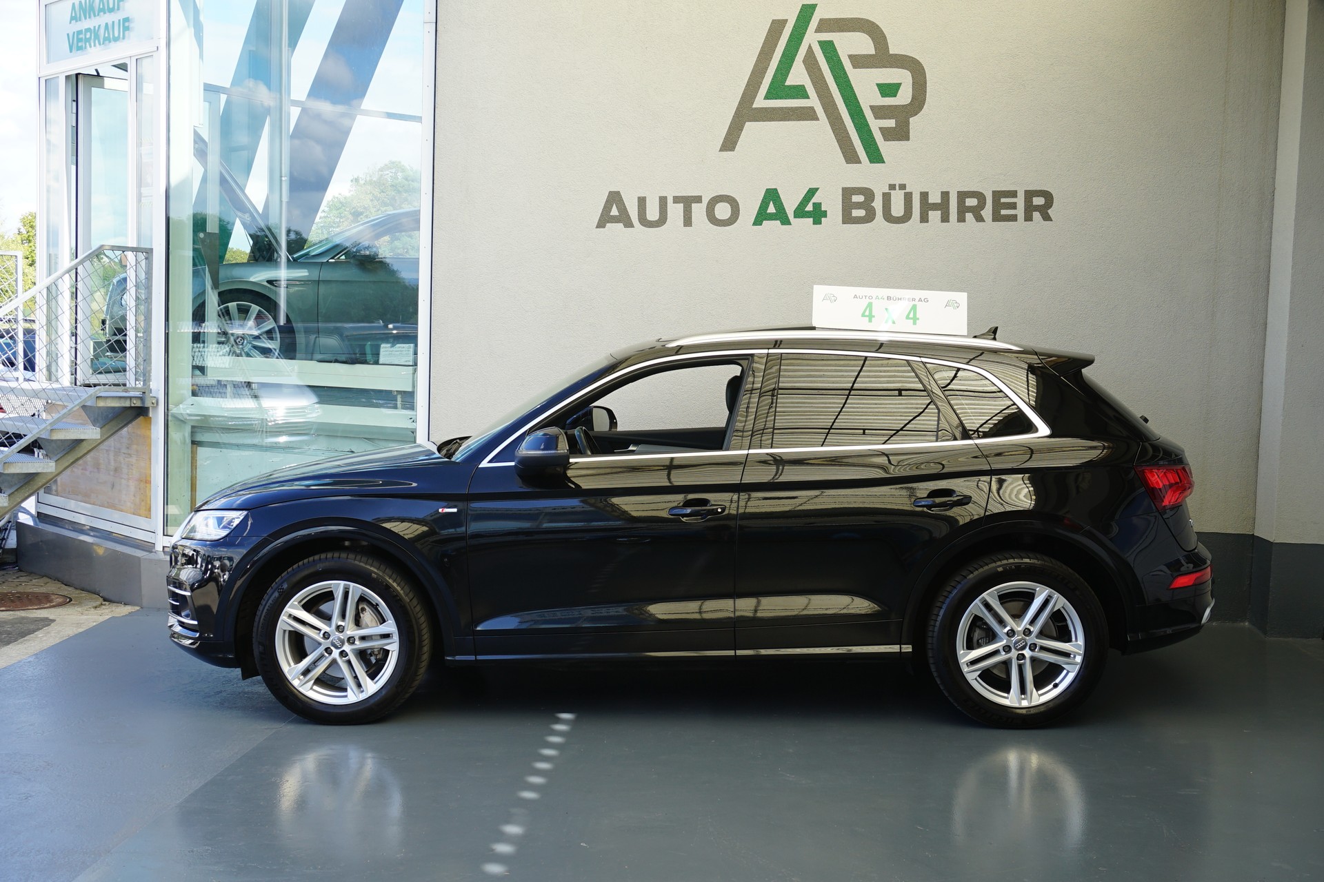 AUDI Q5 2.0 TDI sport quattro-image-0