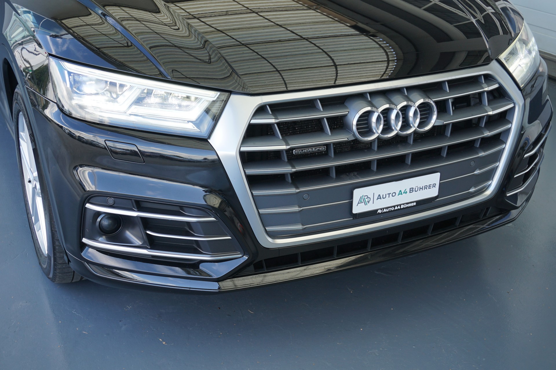 AUDI Q5 2.0 TDI sport quattro-image-8