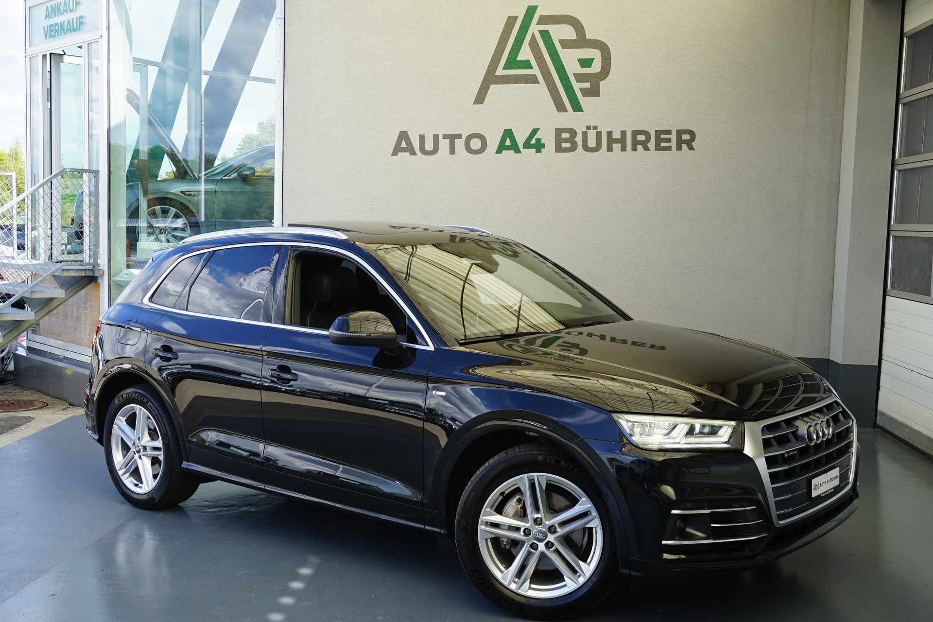 AUDI Q5 2.0 TDI sport quattro-image-1