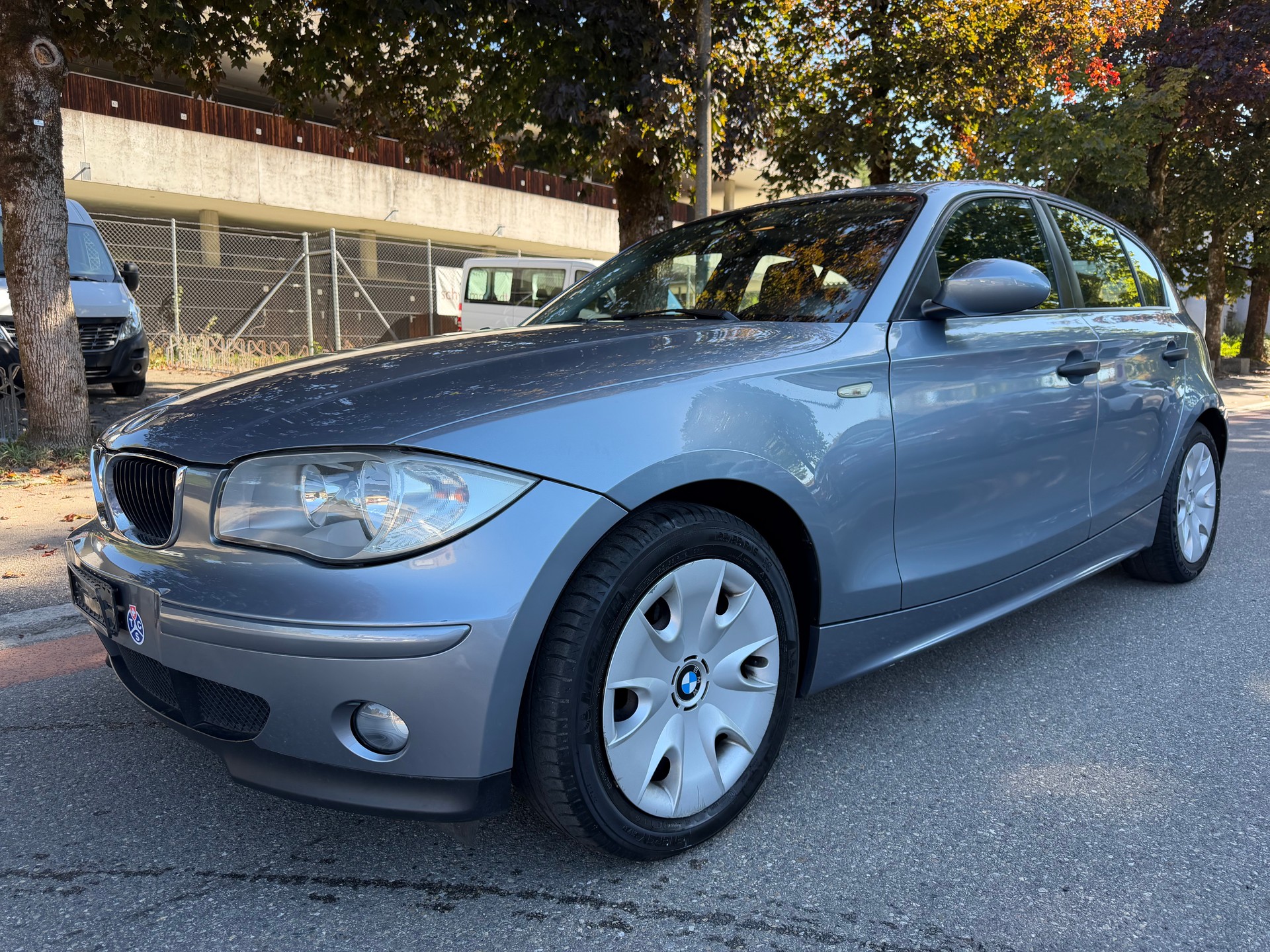BMW 118-image-1
