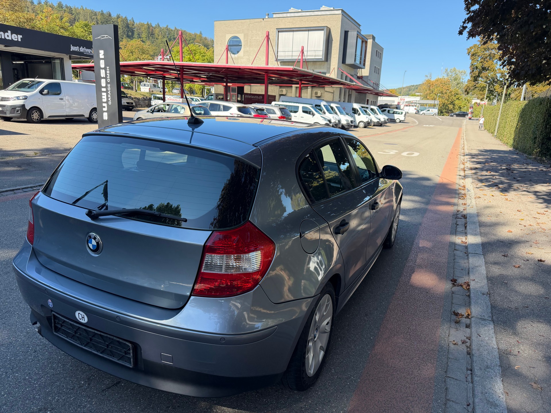 BMW 118-image-5