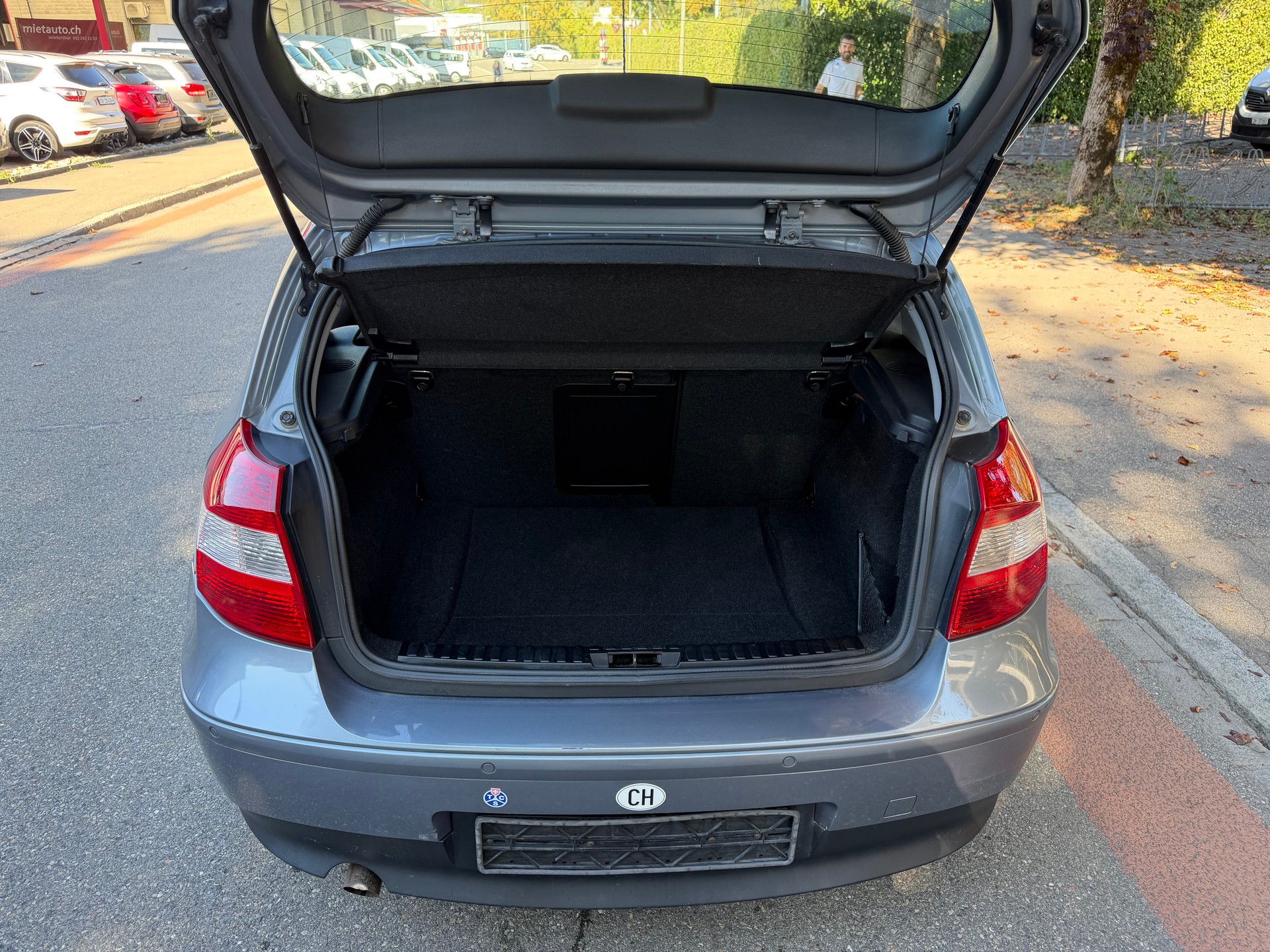 BMW 118-image-9