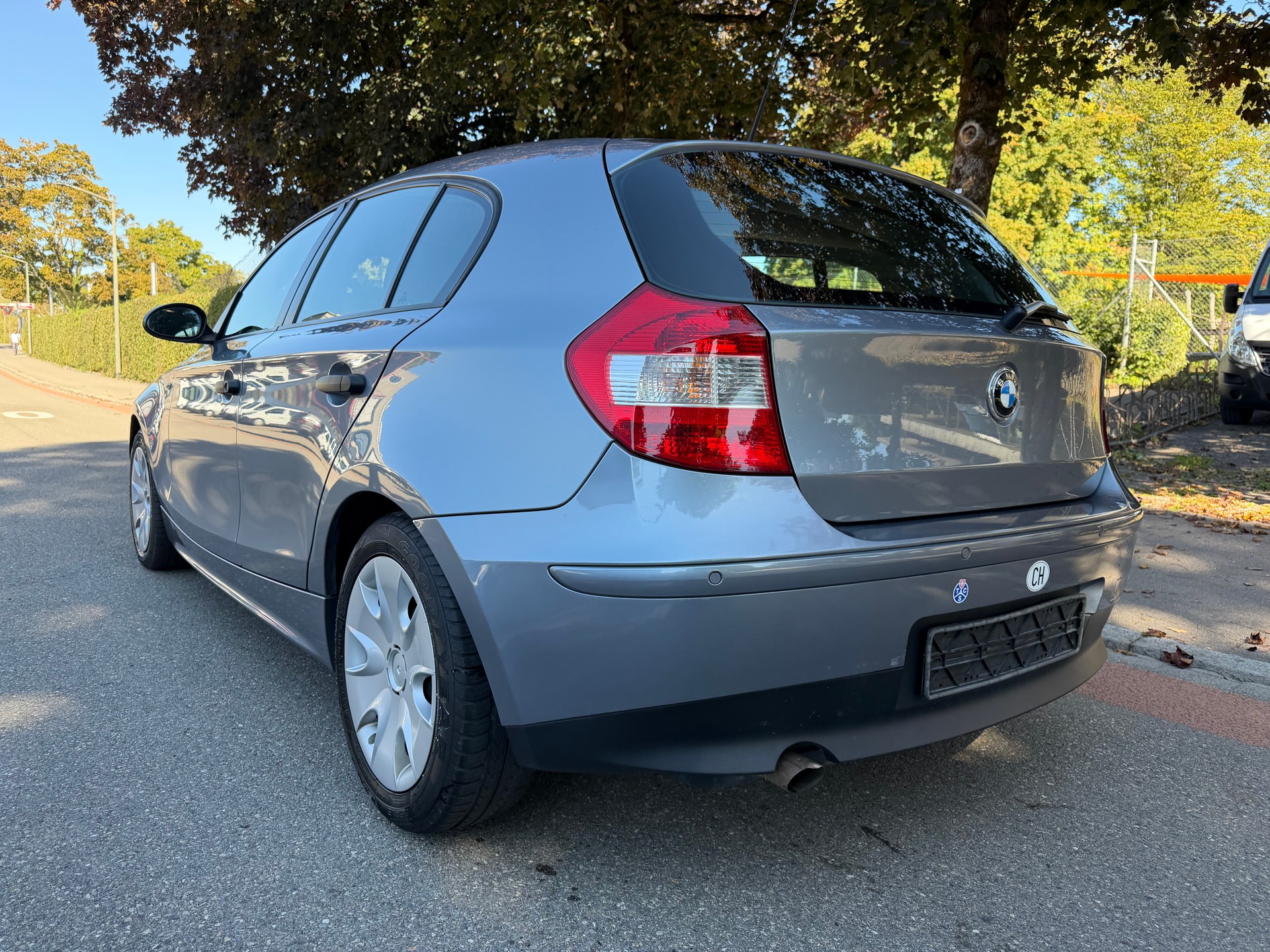 BMW 118-image-3
