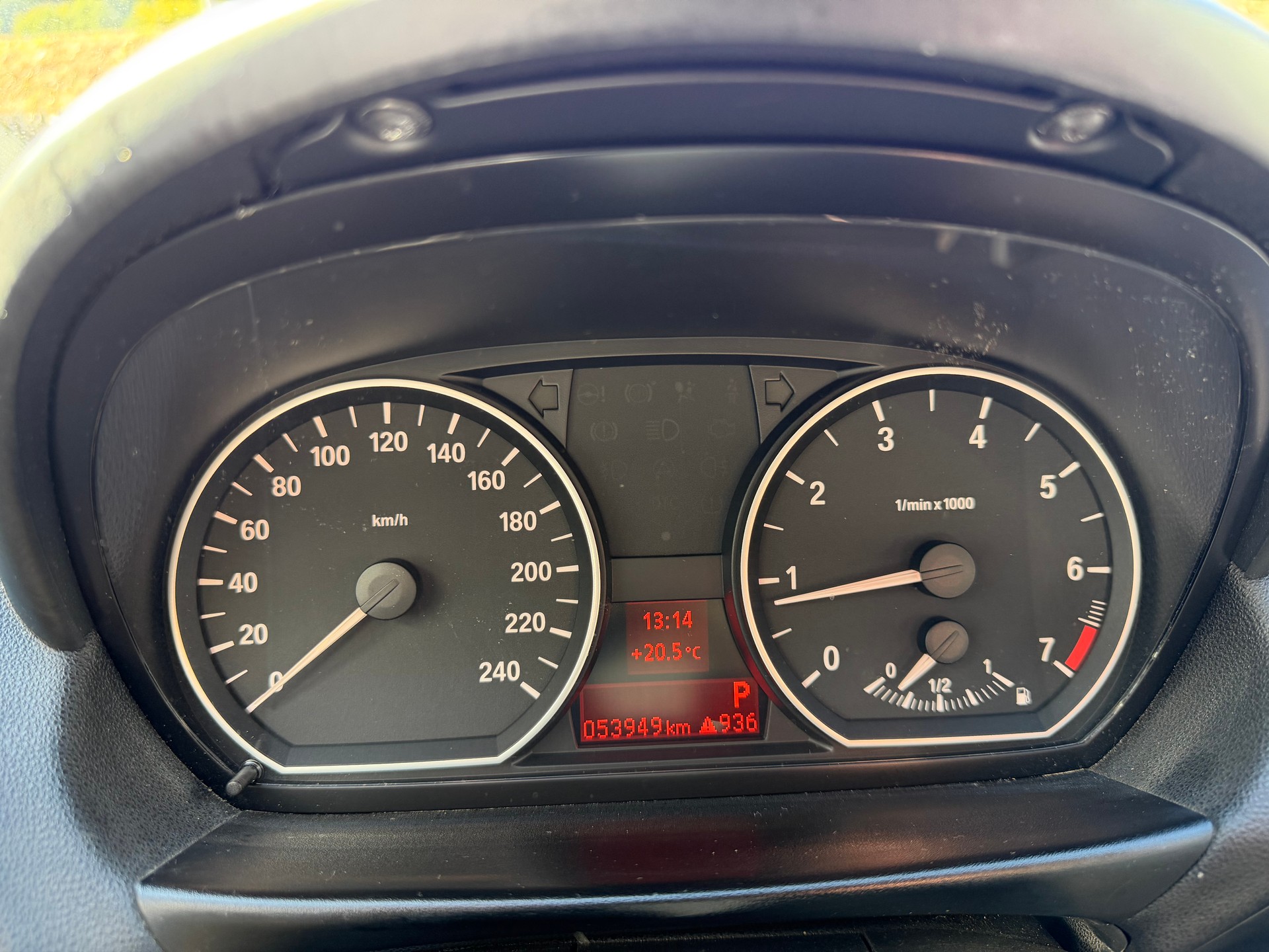 BMW 118-image-10