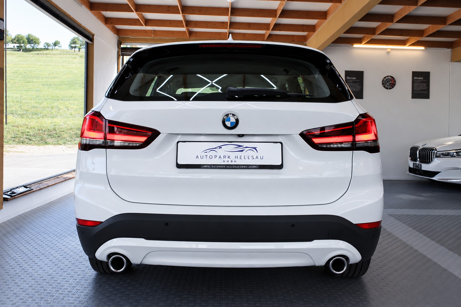 BMW X1 xDrive 18d Sport Line Steptronic-image-5