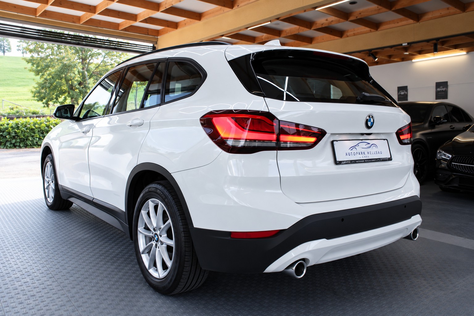 BMW X1 xDrive 18d Sport Line Steptronic-image-6