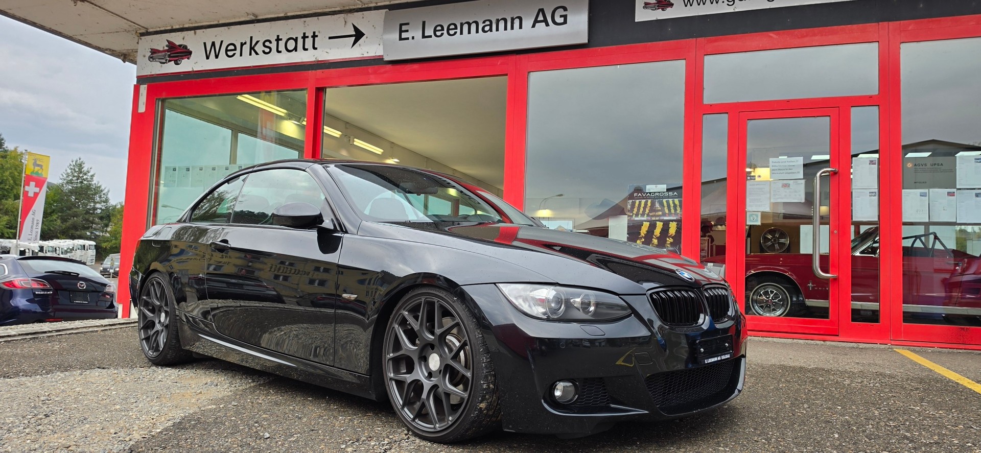 BMW 330i Cabriolet Steptronic-image-24