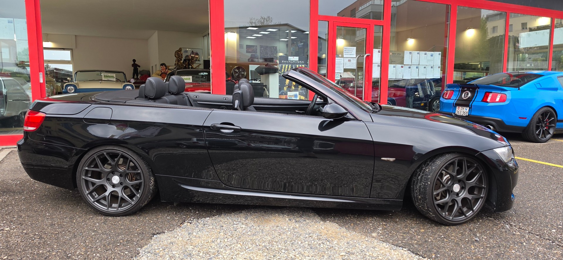 BMW 330i Cabriolet Steptronic-image-2