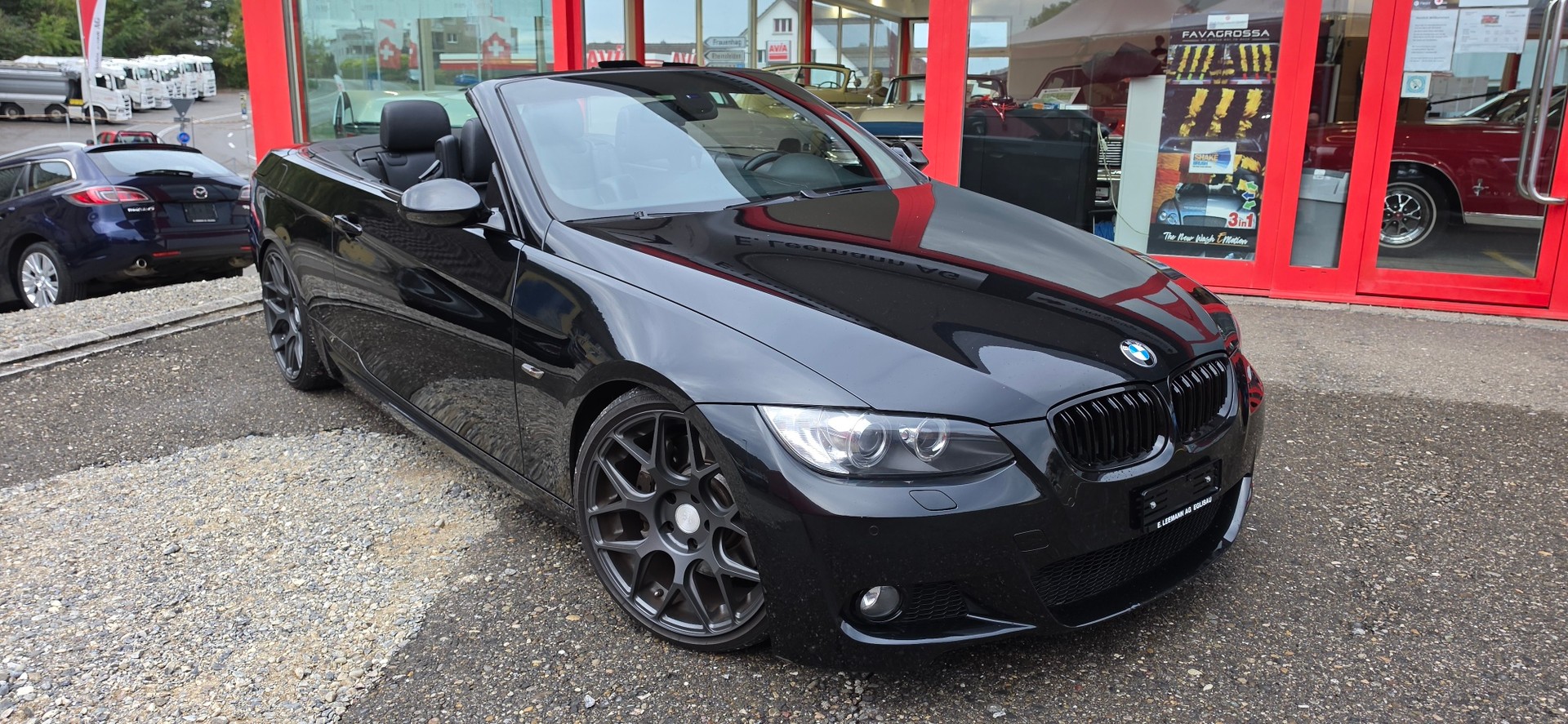BMW 330i Cabriolet Steptronic-image-1