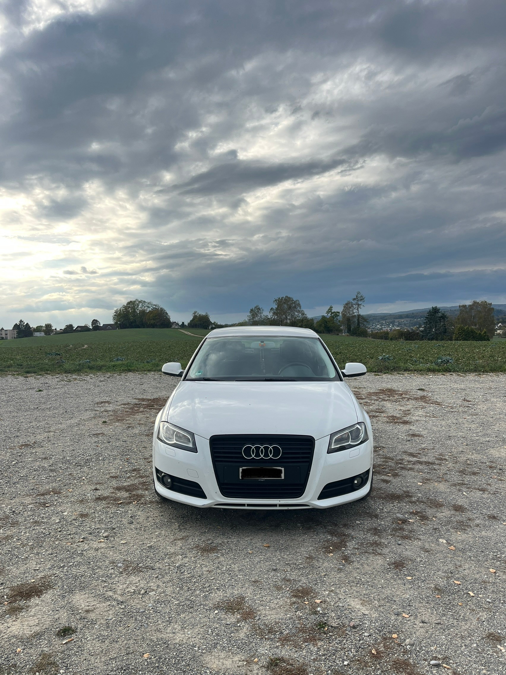 AUDI 1.6 TDI 105 Attraction-image-2