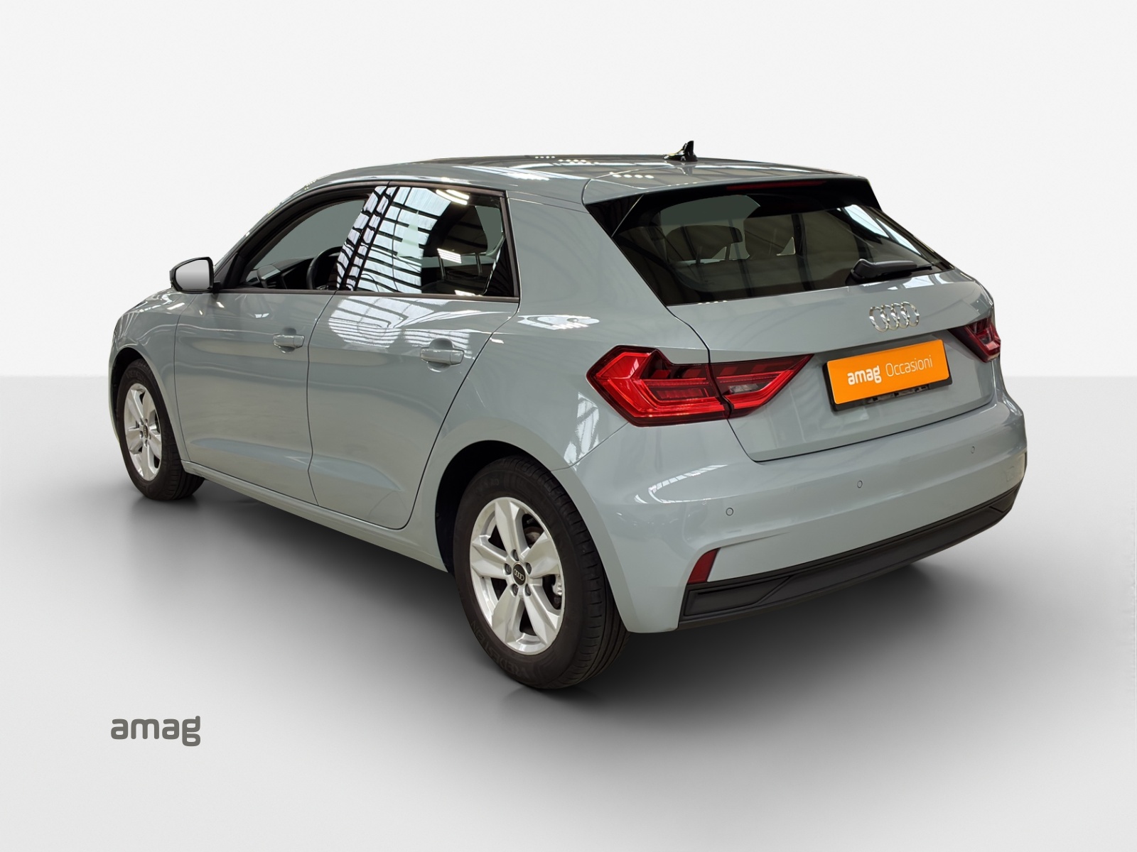 AUDI A1 Sportback 30 TFSI Attraction S-tronic-image-2