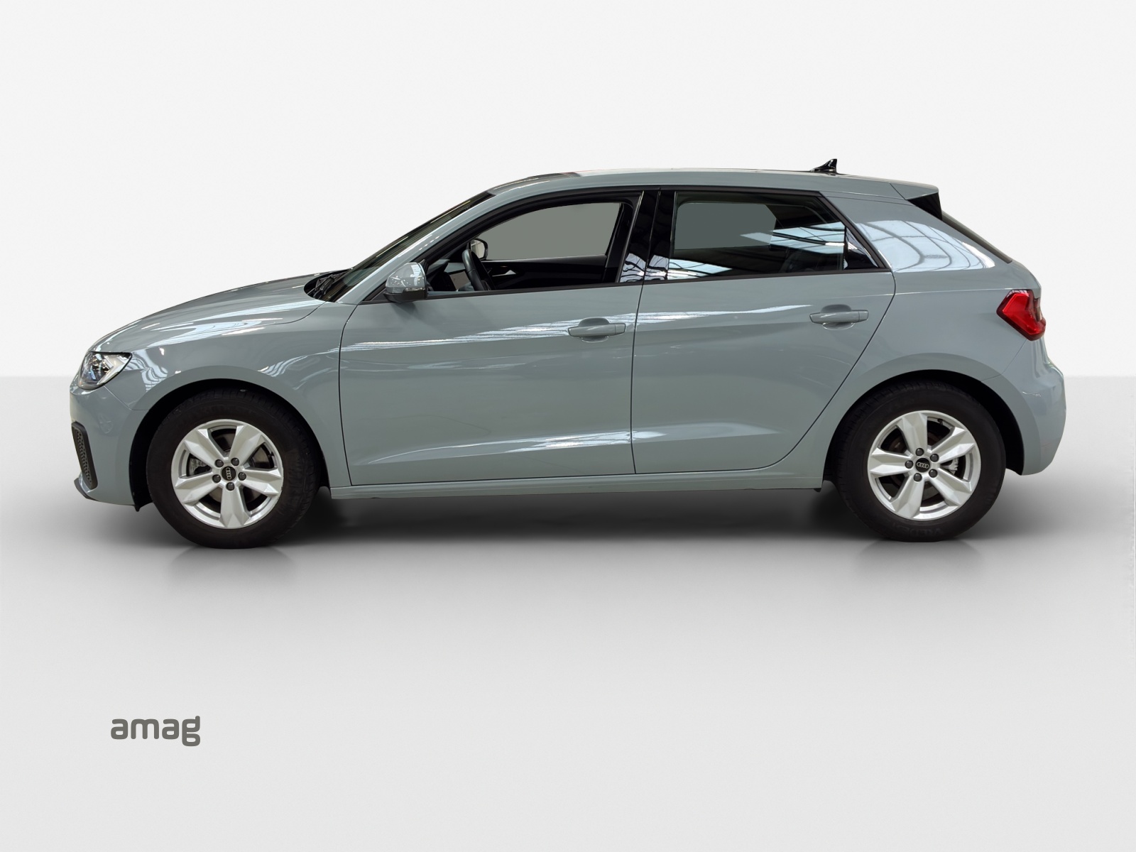 AUDI A1 Sportback 30 TFSI Attraction S-tronic-image-1