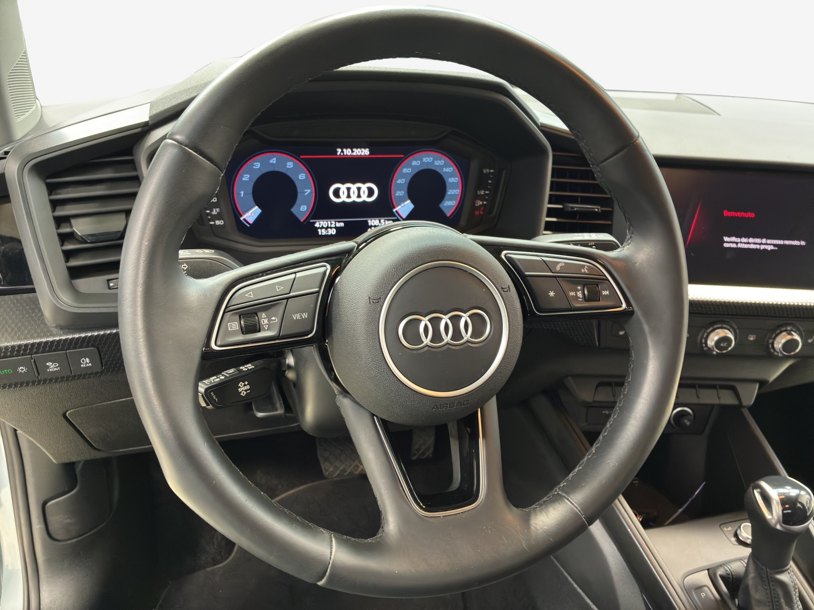 AUDI A1 Sportback 30 TFSI Attraction S-tronic-image-9