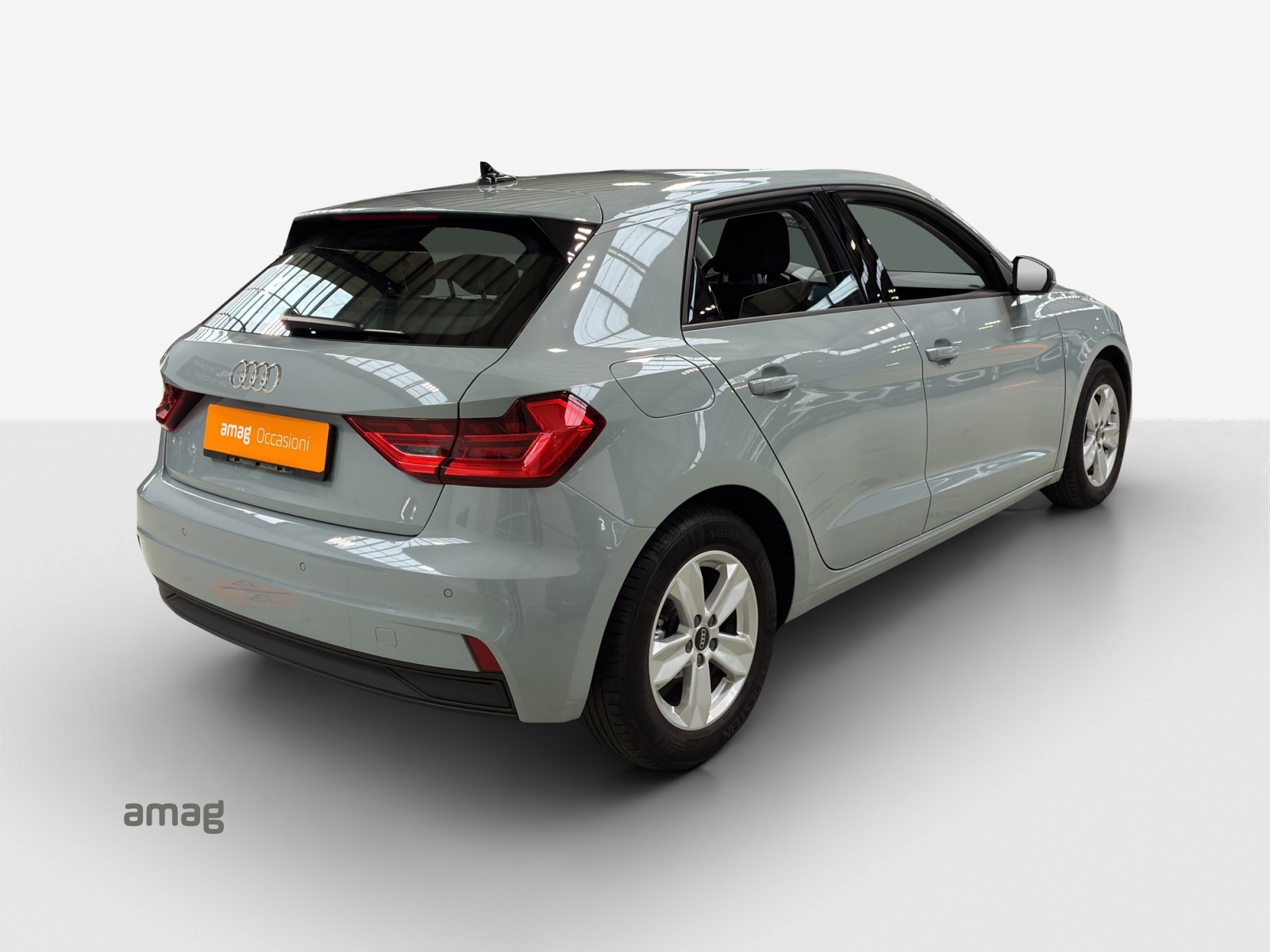AUDI A1 Sportback 30 TFSI Attraction S-tronic-image-4