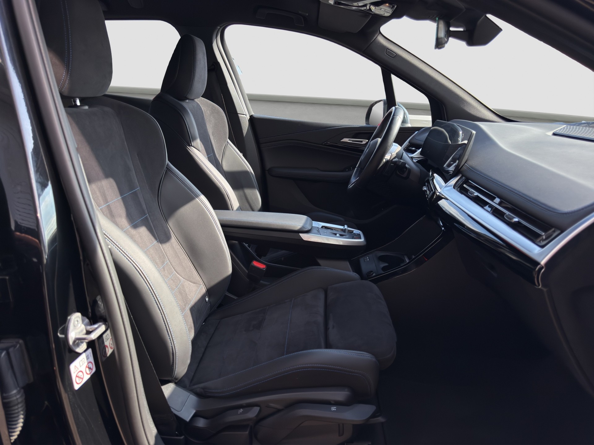 BMW 218d Active Tourer M Sport DKG-image-13