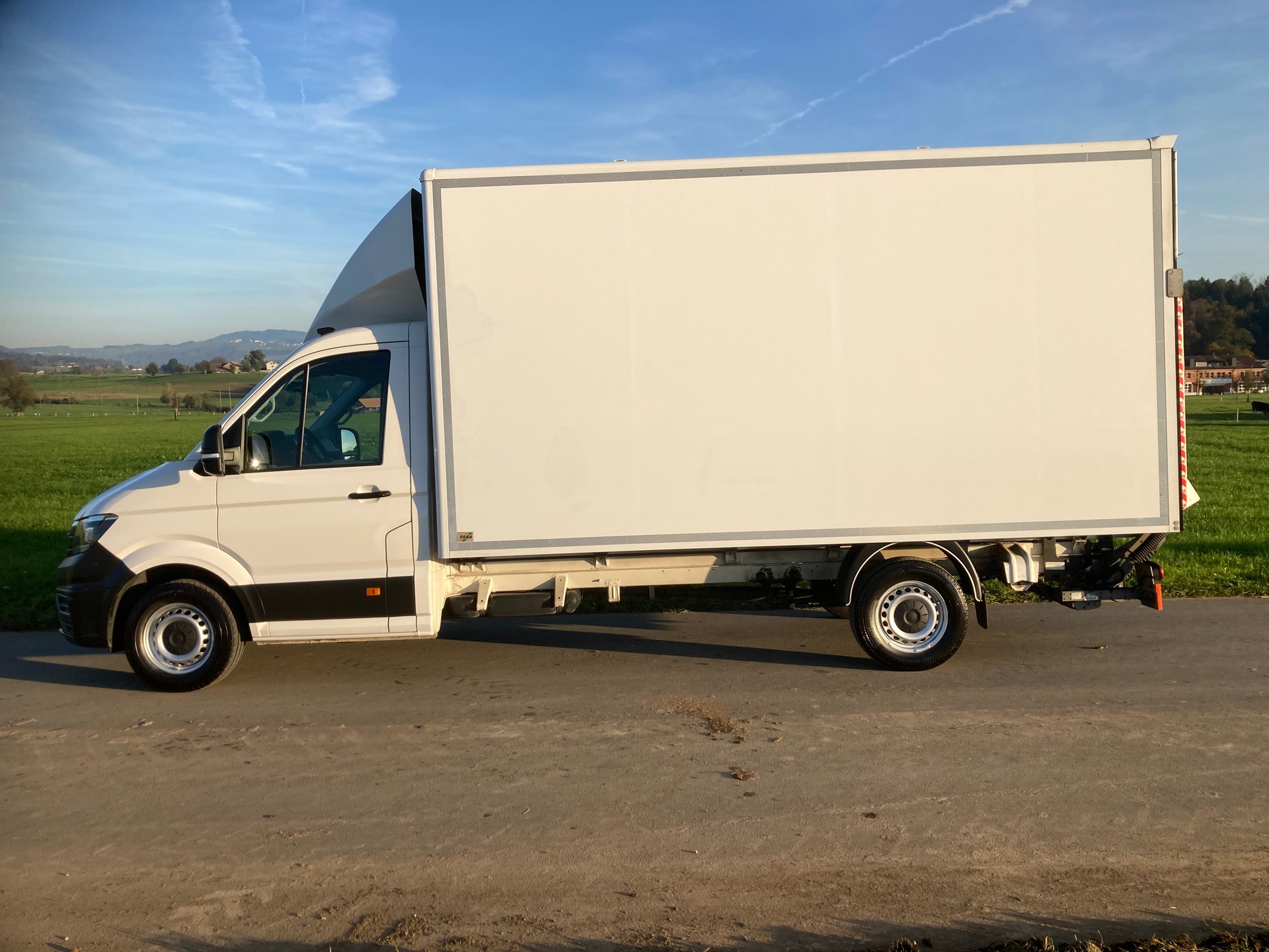 VW Crafter 35 2.0 BiTDI HD L4 **mit Hebebühne + Anhängerkupplung 3.5t**-image-4