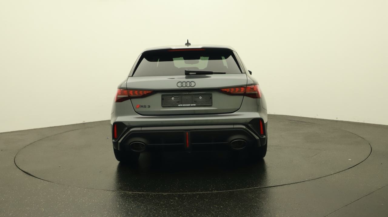 AUDI RS3 Sportback 2.5 TSI quattro S-tronic-image-3