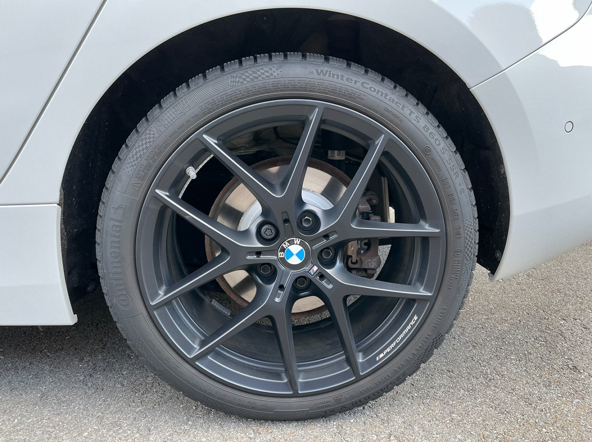 BMW 118i-image-4