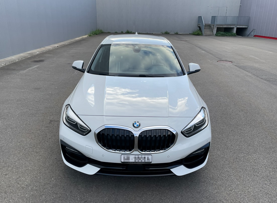 BMW 118i-image-2