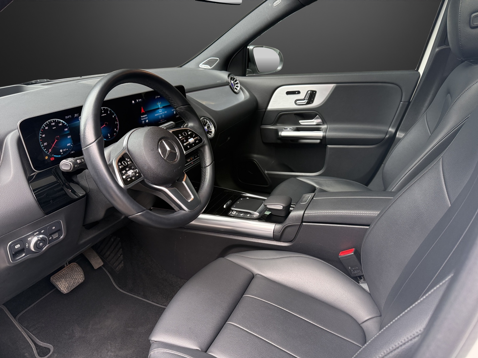MERCEDES-BENZ GLA 250 4Matic Progressive 8G-DCT-image-9