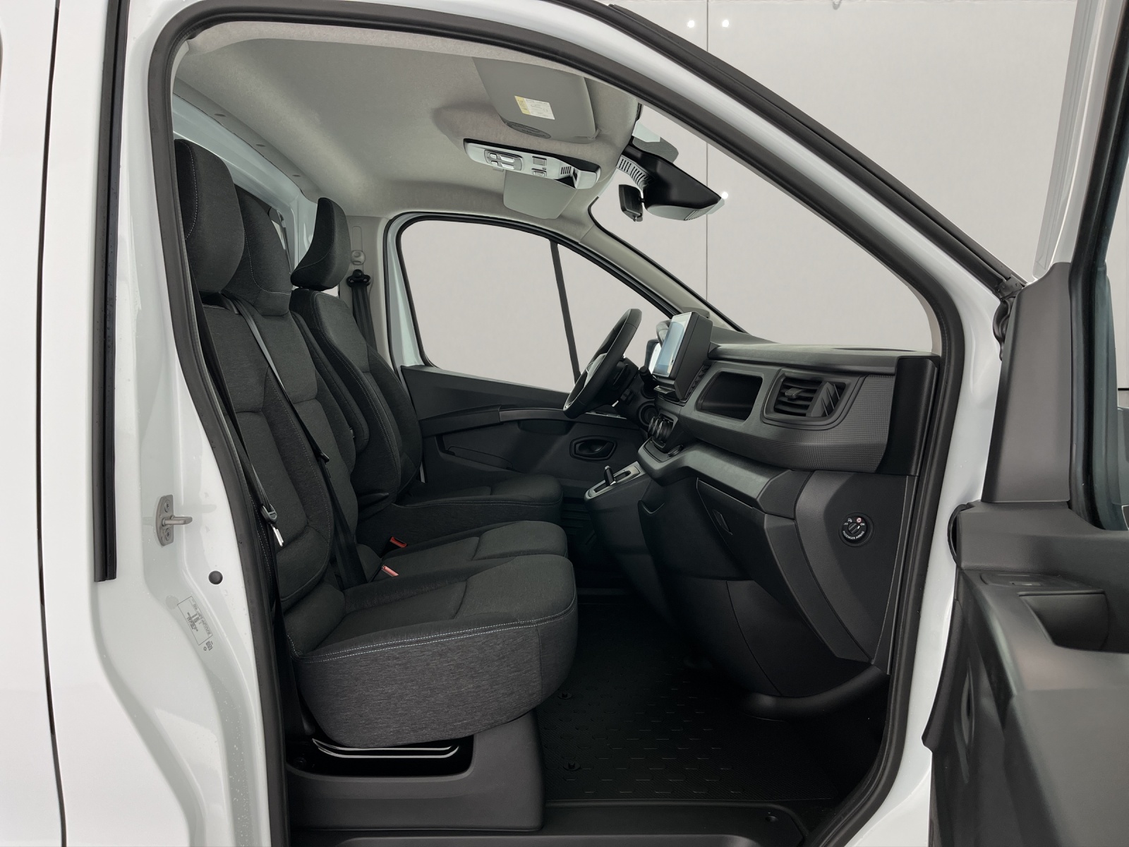 RENAULT Trafic Kaw. 3.0 t L1 H1 2.0 dCi Blue 150 Advance-image-15