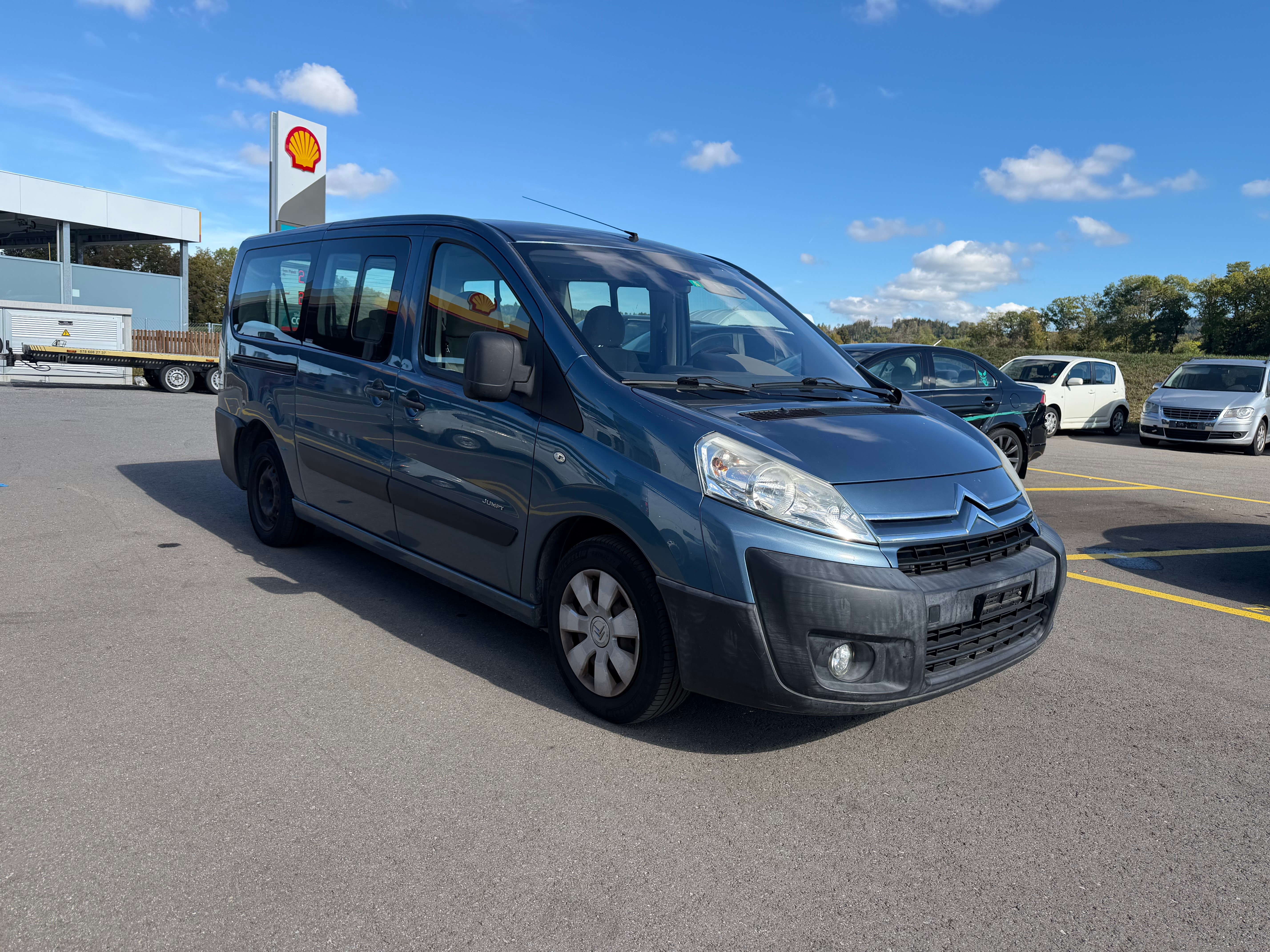 Car photo