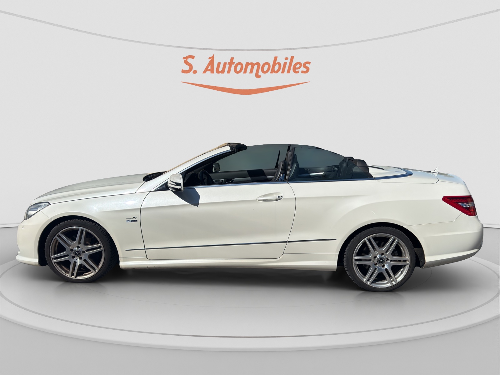 MERCEDES-BENZ E 250 CGI BlueEfficiency Automatic-image-4