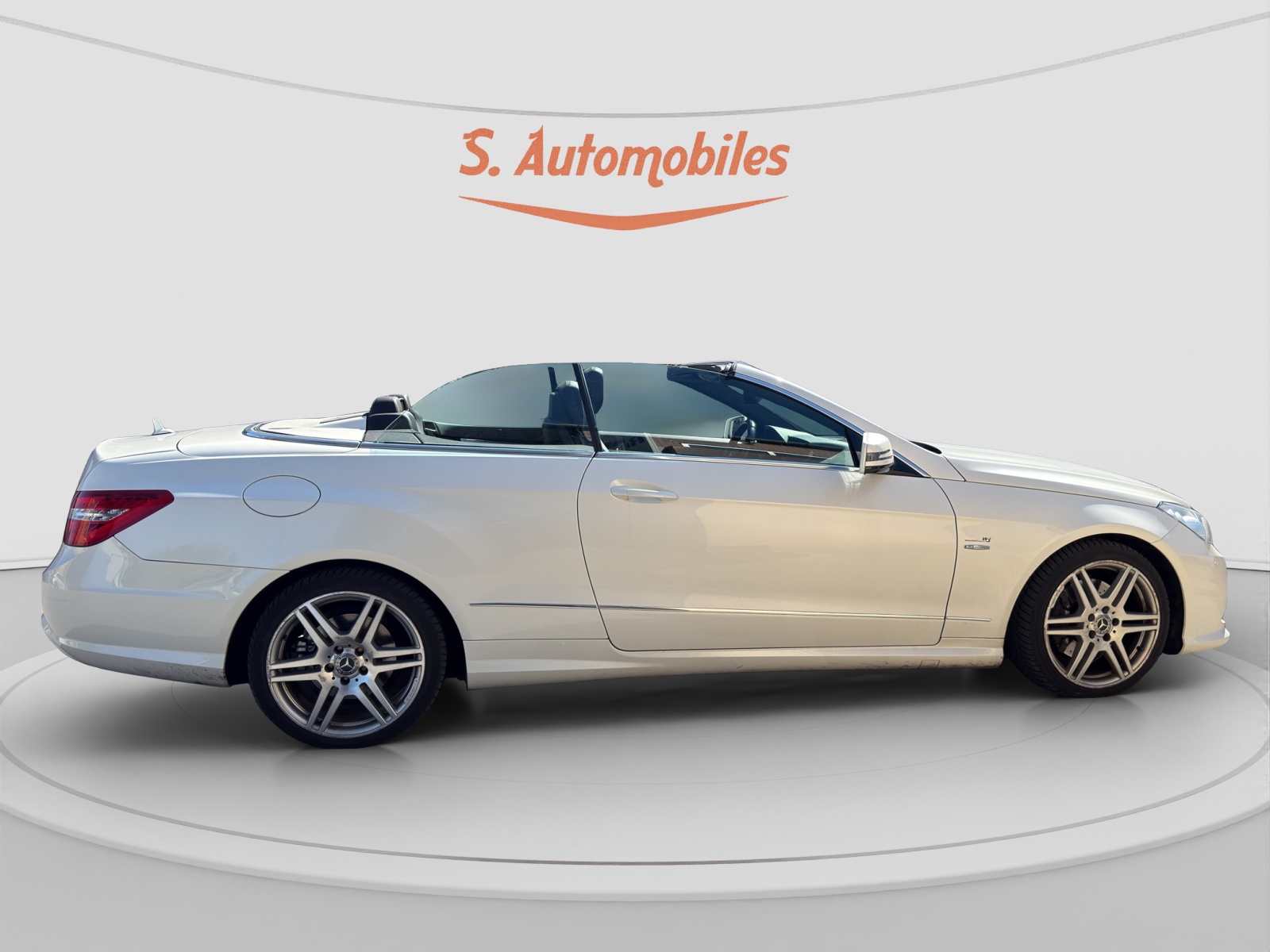 MERCEDES-BENZ E 250 CGI BlueEfficiency Automatic-image-6