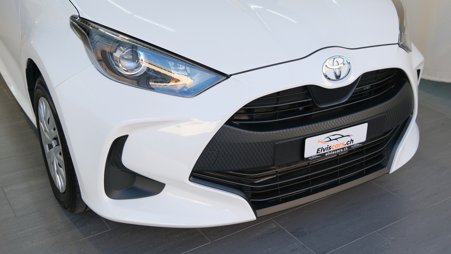 TOYOTA Yaris 1.5 Comfort e-CVT-image-28