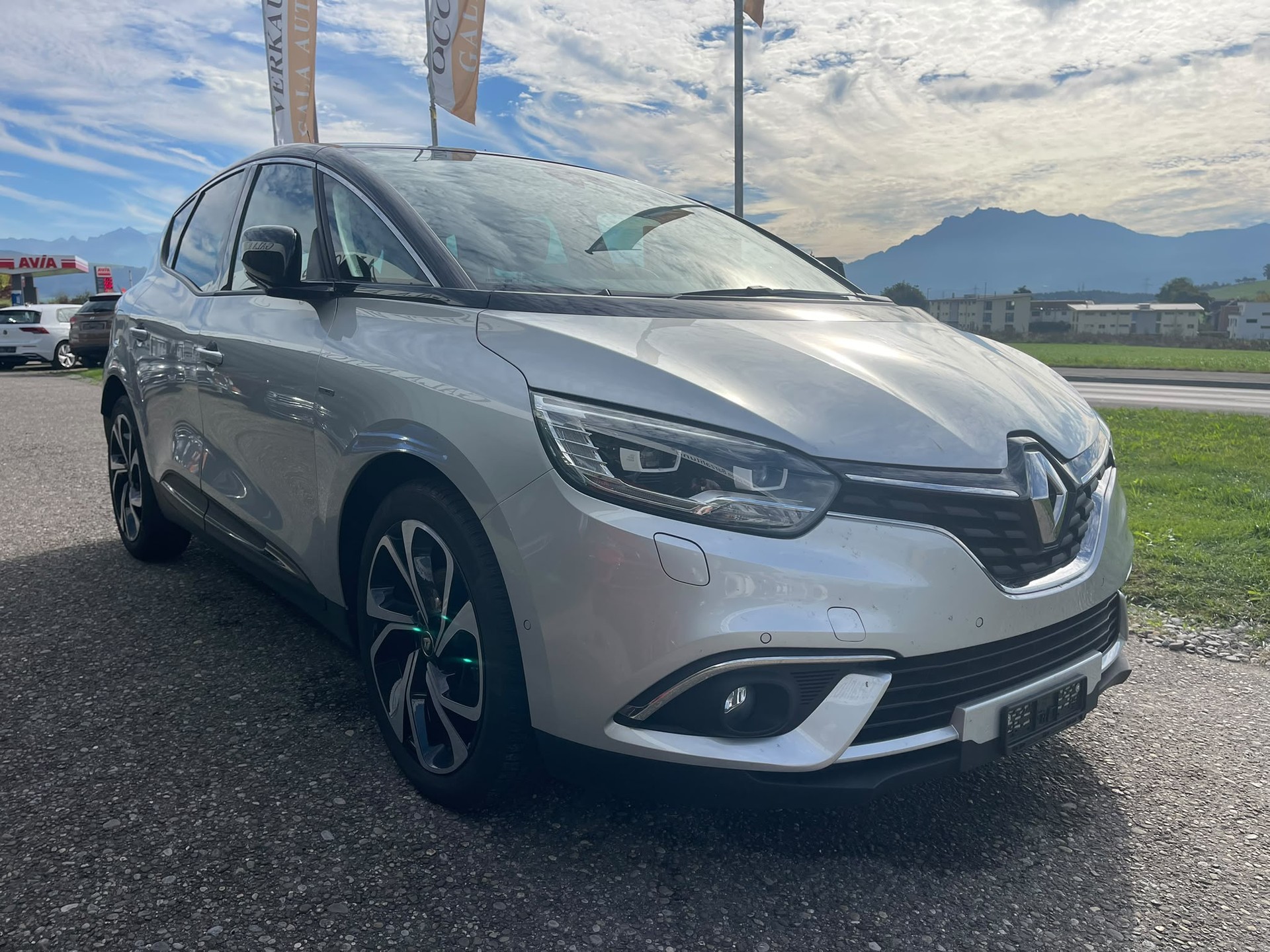 RENAULT Scénic 1.5 dCi Bose EDC-image-1