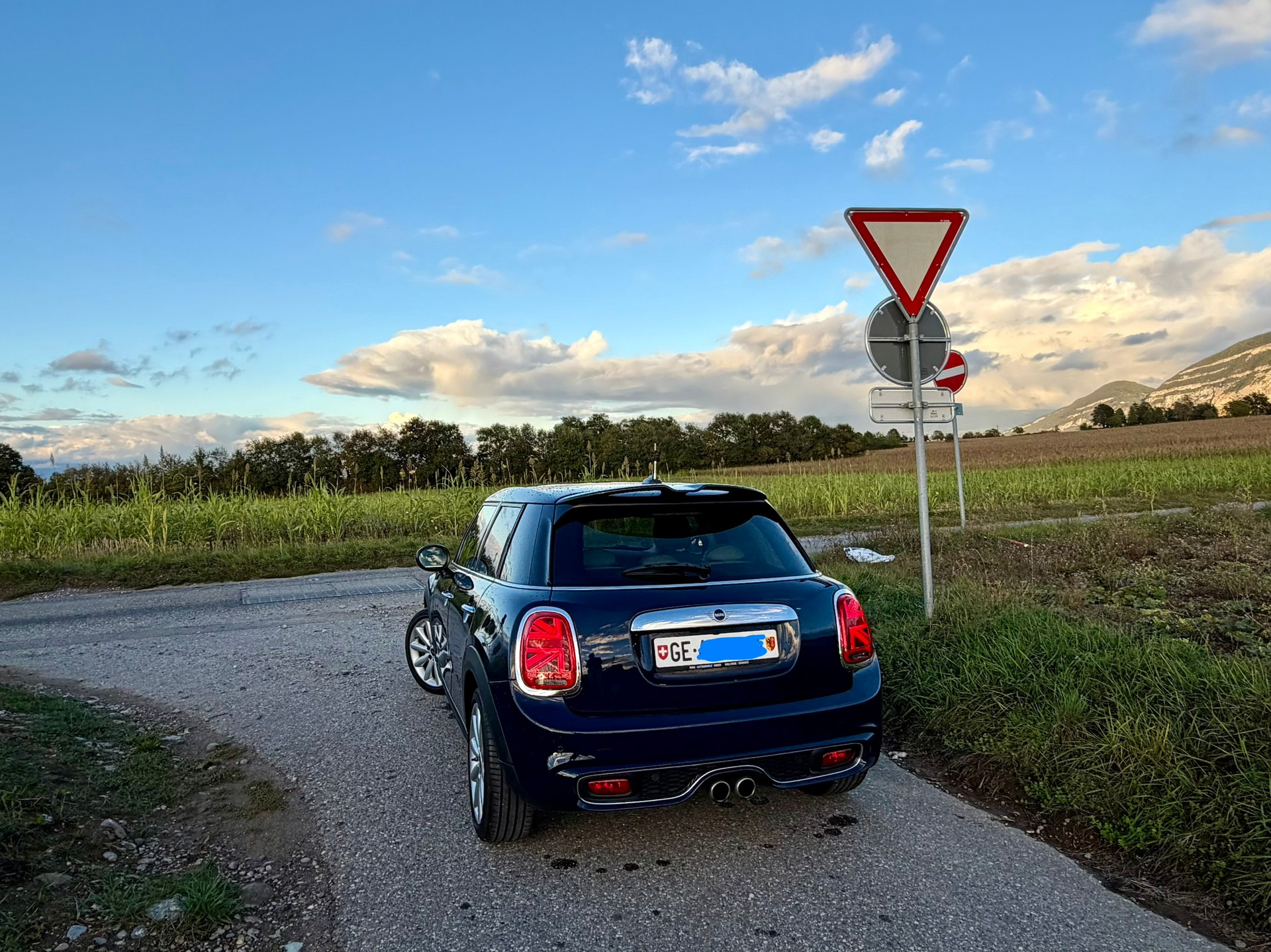 MINI 2.0i Cooper S-image-3