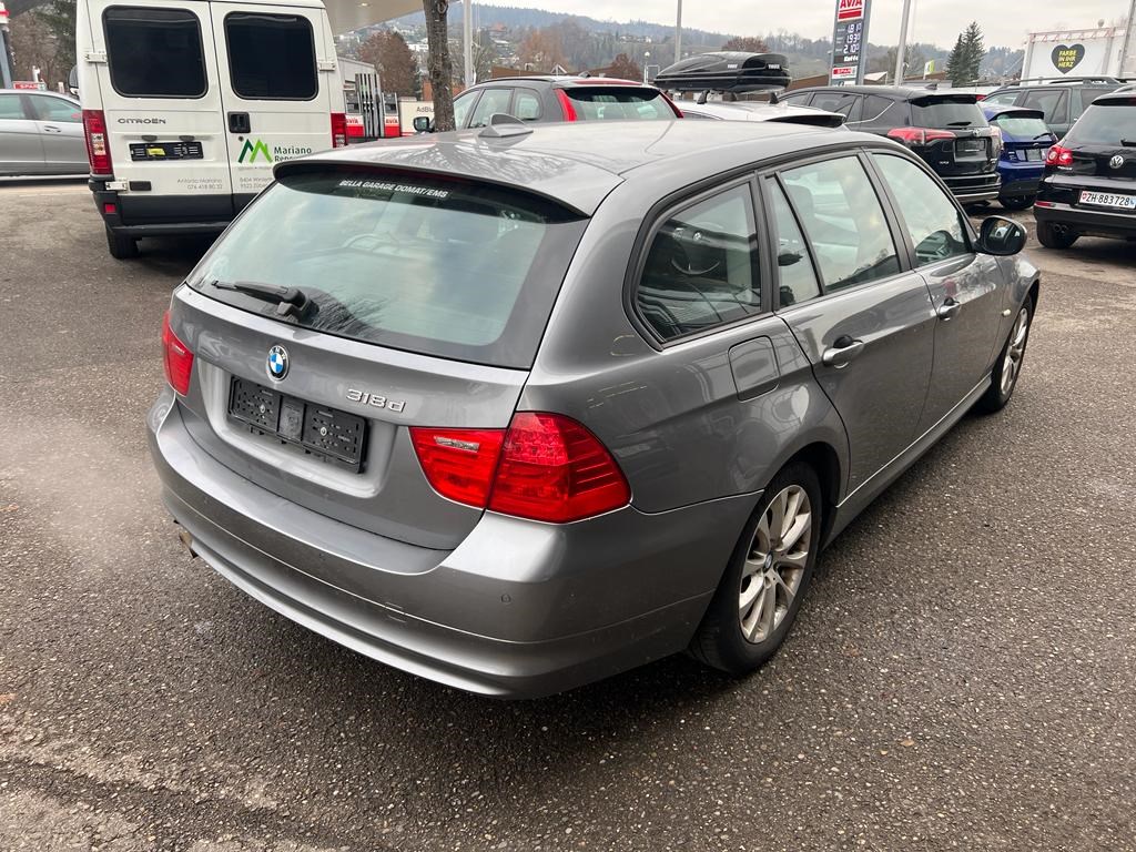 BMW 318d Touring Steptronic-image-3