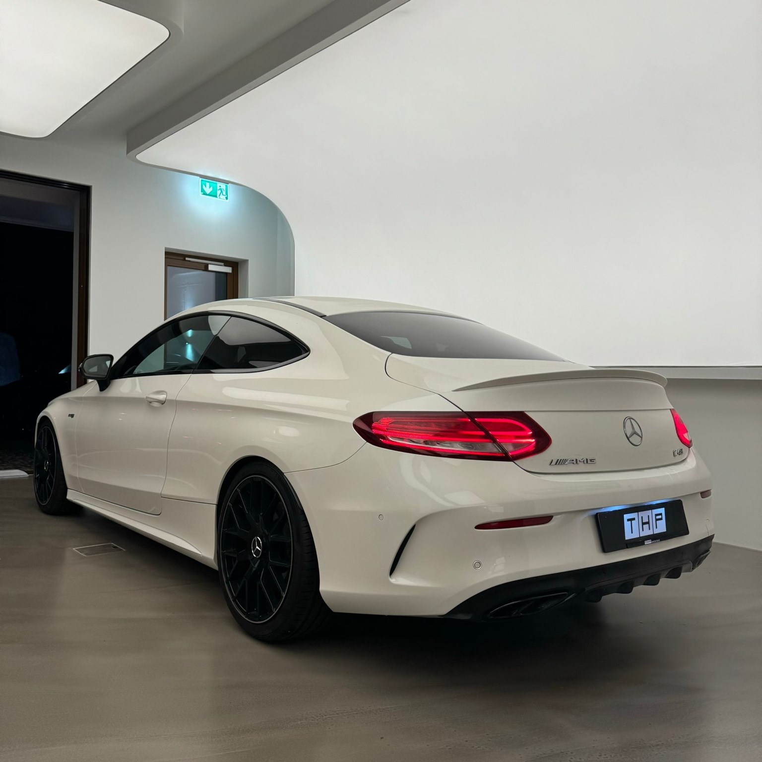 MERCEDES-BENZ C 43 AMG 4Matic 9G-tronic-image-3