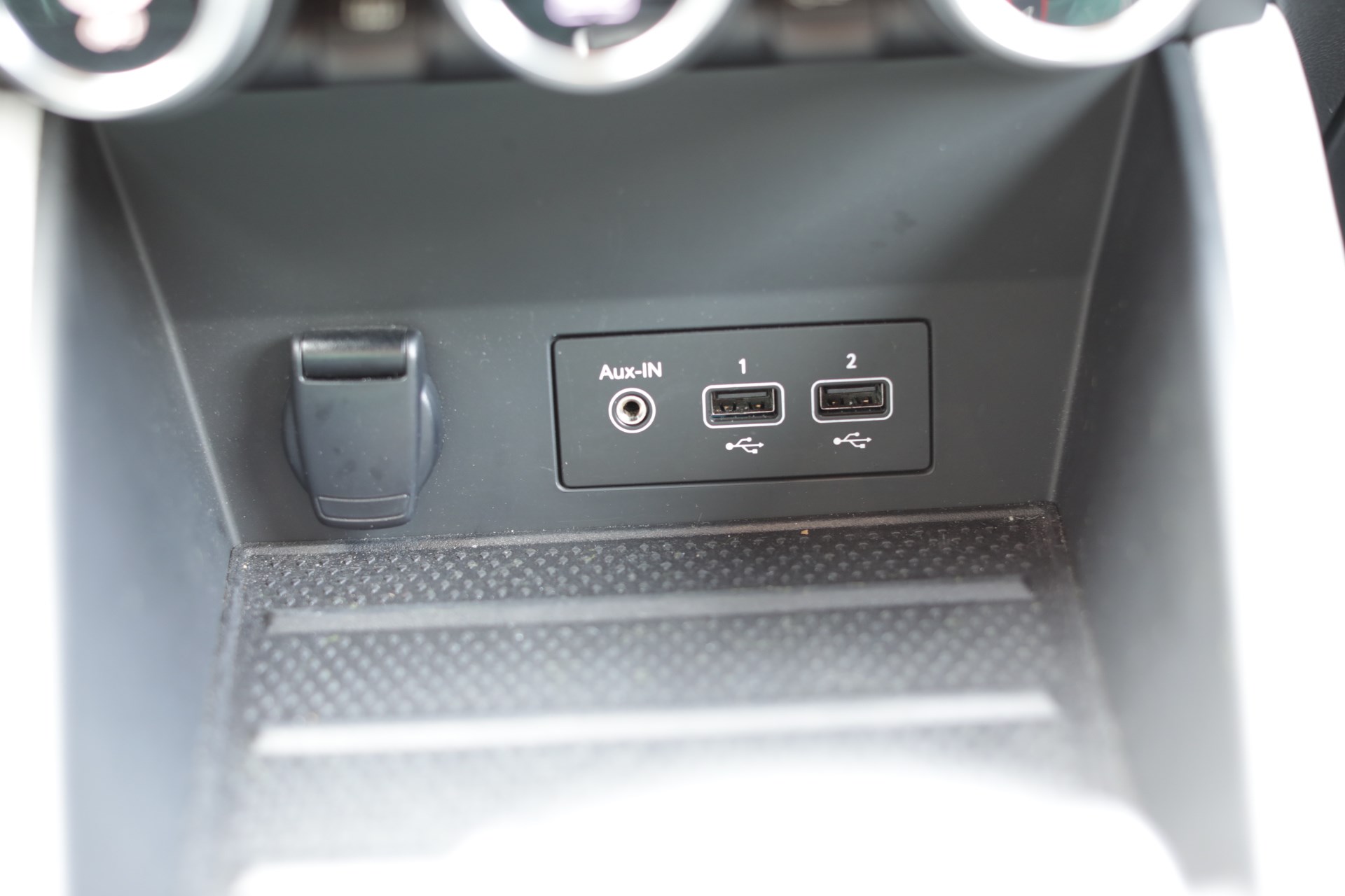 RENAULT Captur 1.6 E-Tech Edition1 DHT-image-8