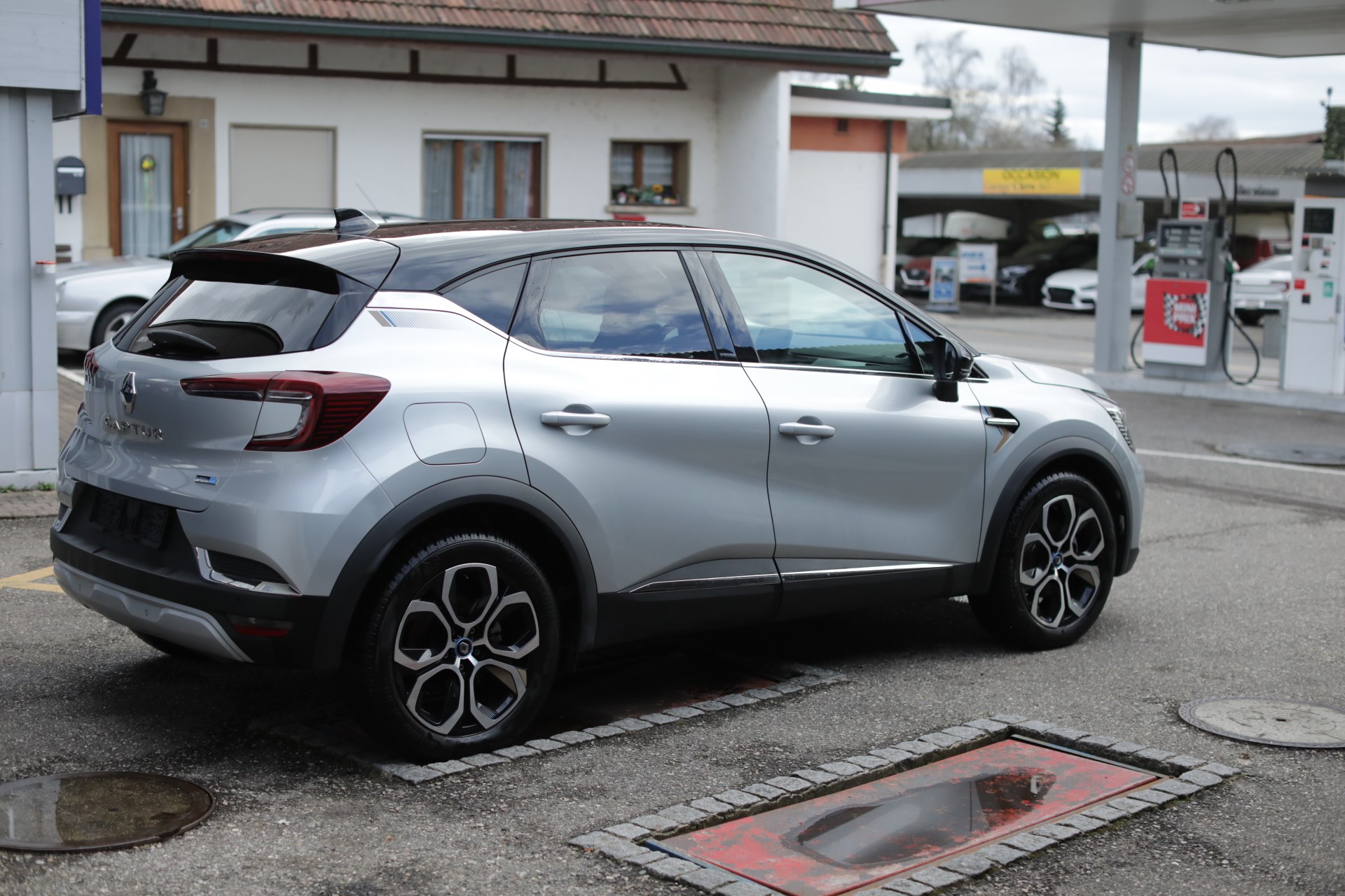 RENAULT Captur 1.6 E-Tech Edition1 DHT-image-3