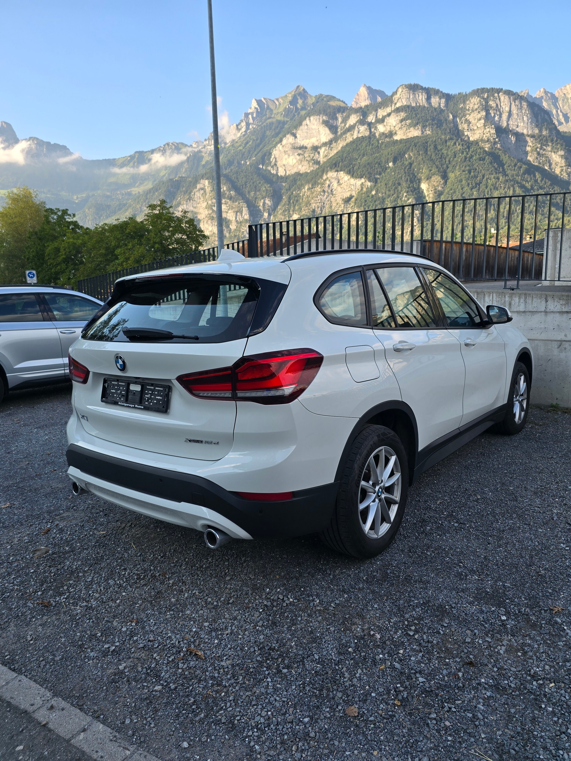 BMW X1 xDrive 18d Essential Edition Steptronic-image-8