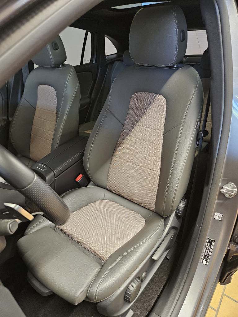 MERCEDES-BENZ EQA 250 Electric Art Line-image-8