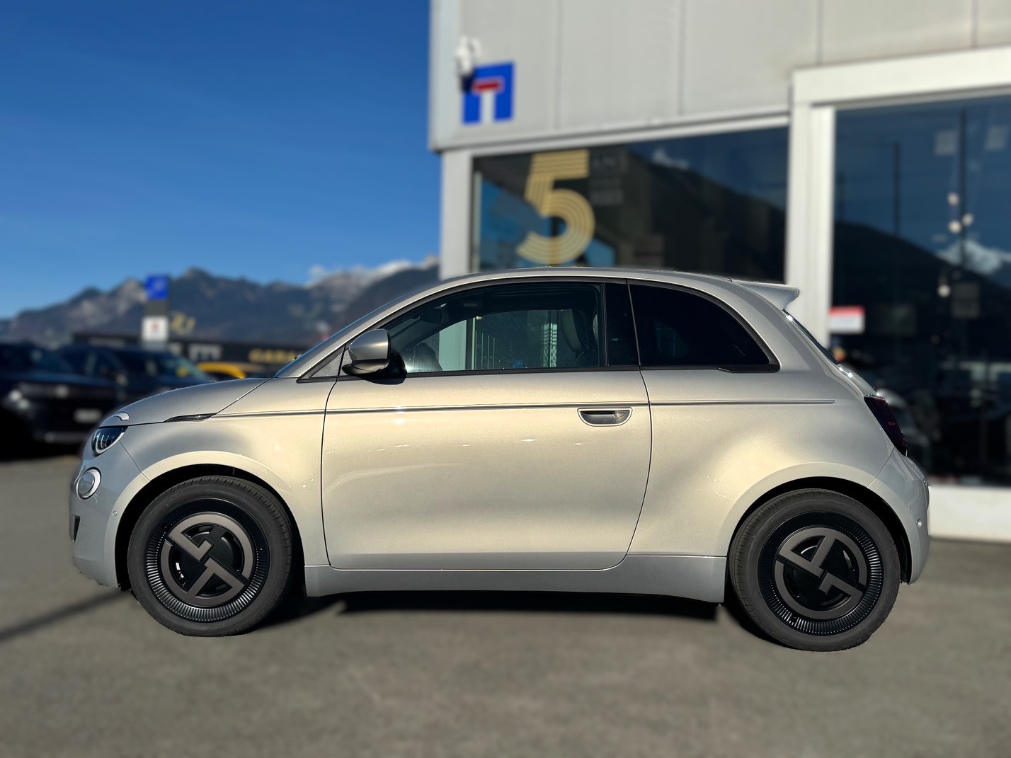 FIAT 500 BEV GIORGIO ARMANI-image-2