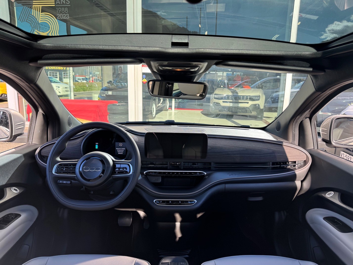 FIAT 500 BEV GIORGIO ARMANI-image-8