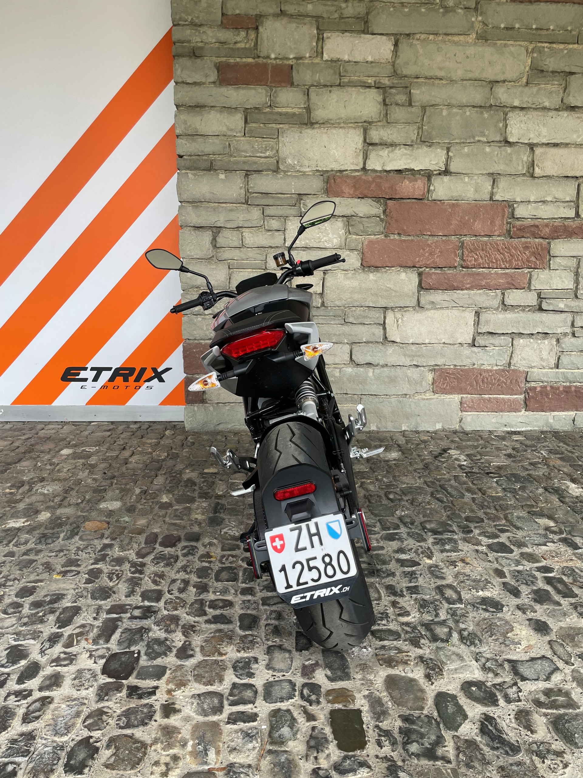 ZERO S 17.3, Modeljahr 2025-showroom-element-3