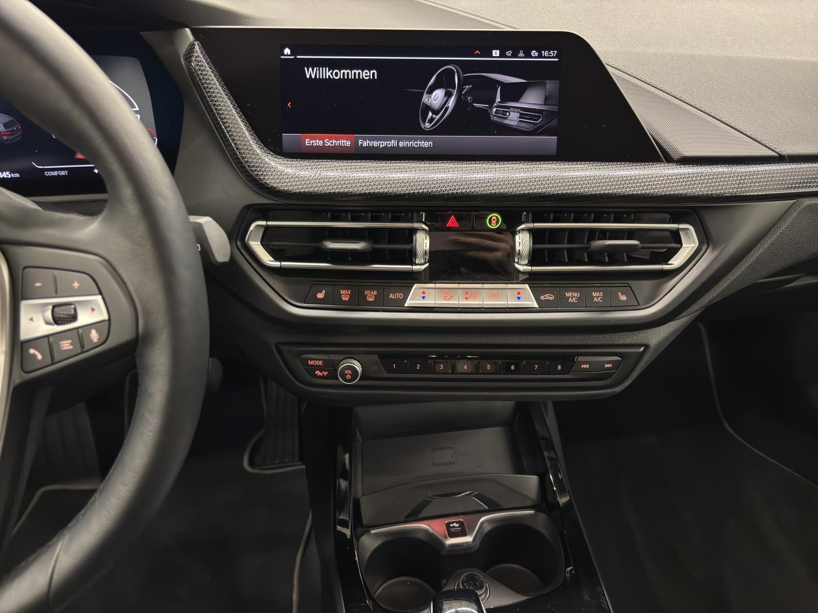 BMW 116d Sports Line-image-11