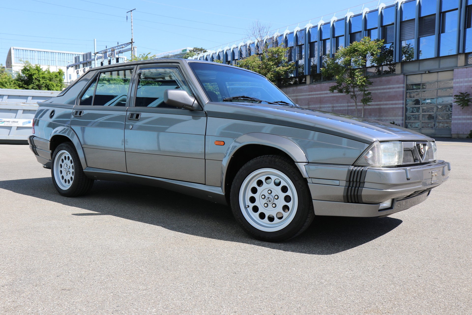 ALFA ROMEO 75 3.0 Q.Verde-image-5