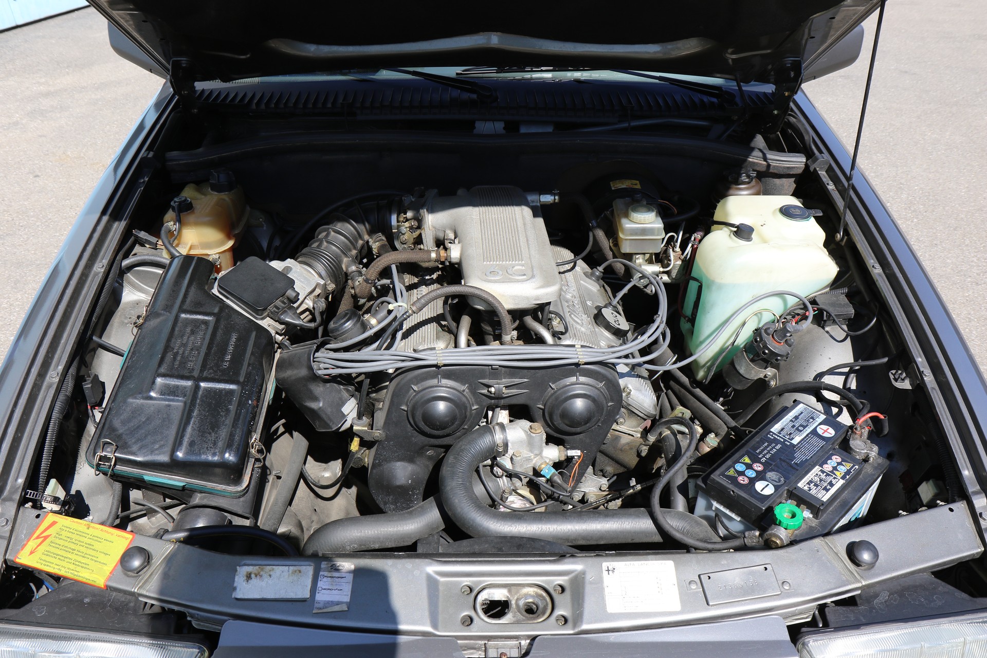 ALFA ROMEO 75 3.0 Q.Verde-image-9